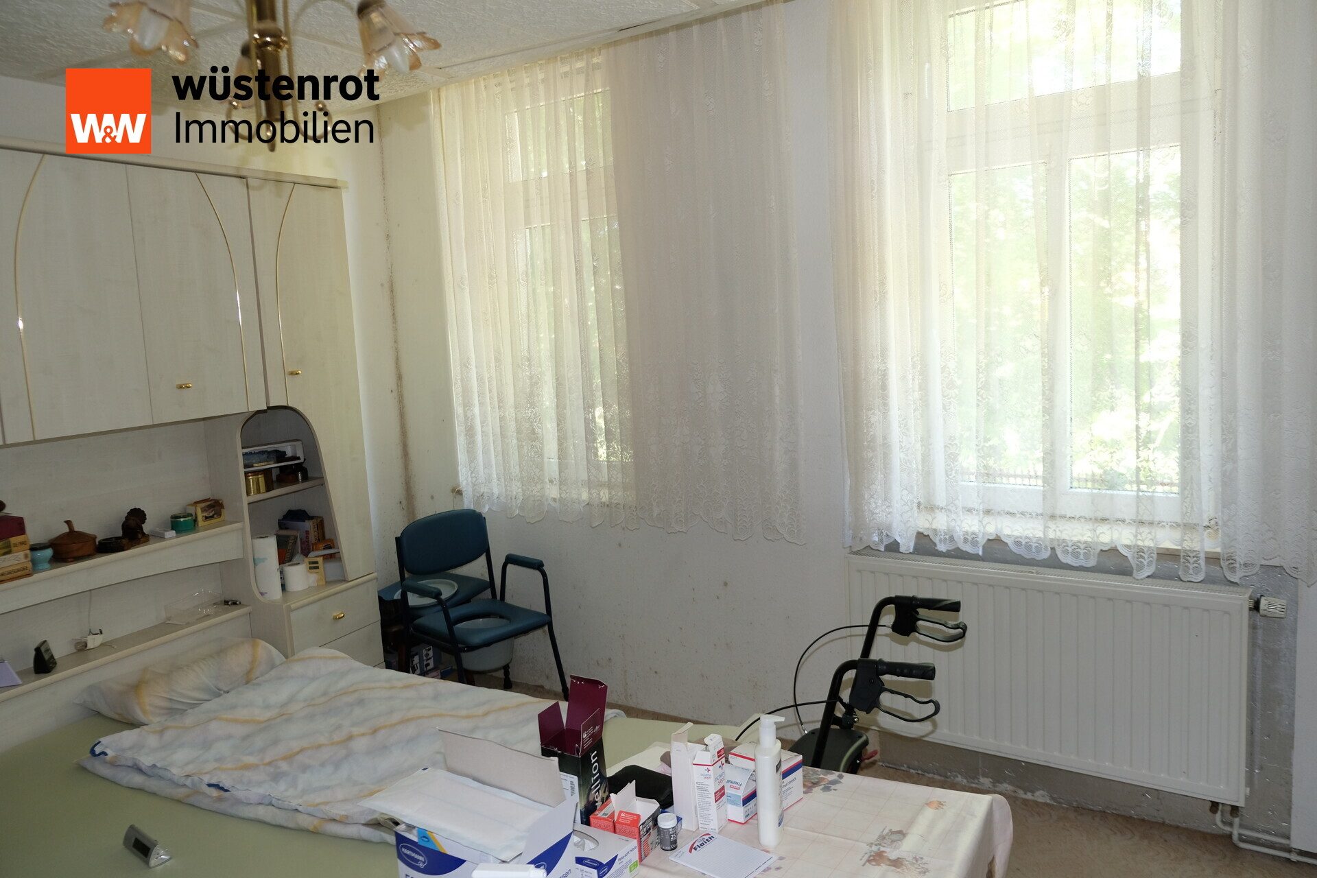 Immobilienangebot - Roßwein - Alle - Mehrfamilienhaus mit 3 Wohneinheiten auf 350 m² Grundstück in ruhiger Lage von Roßwein
