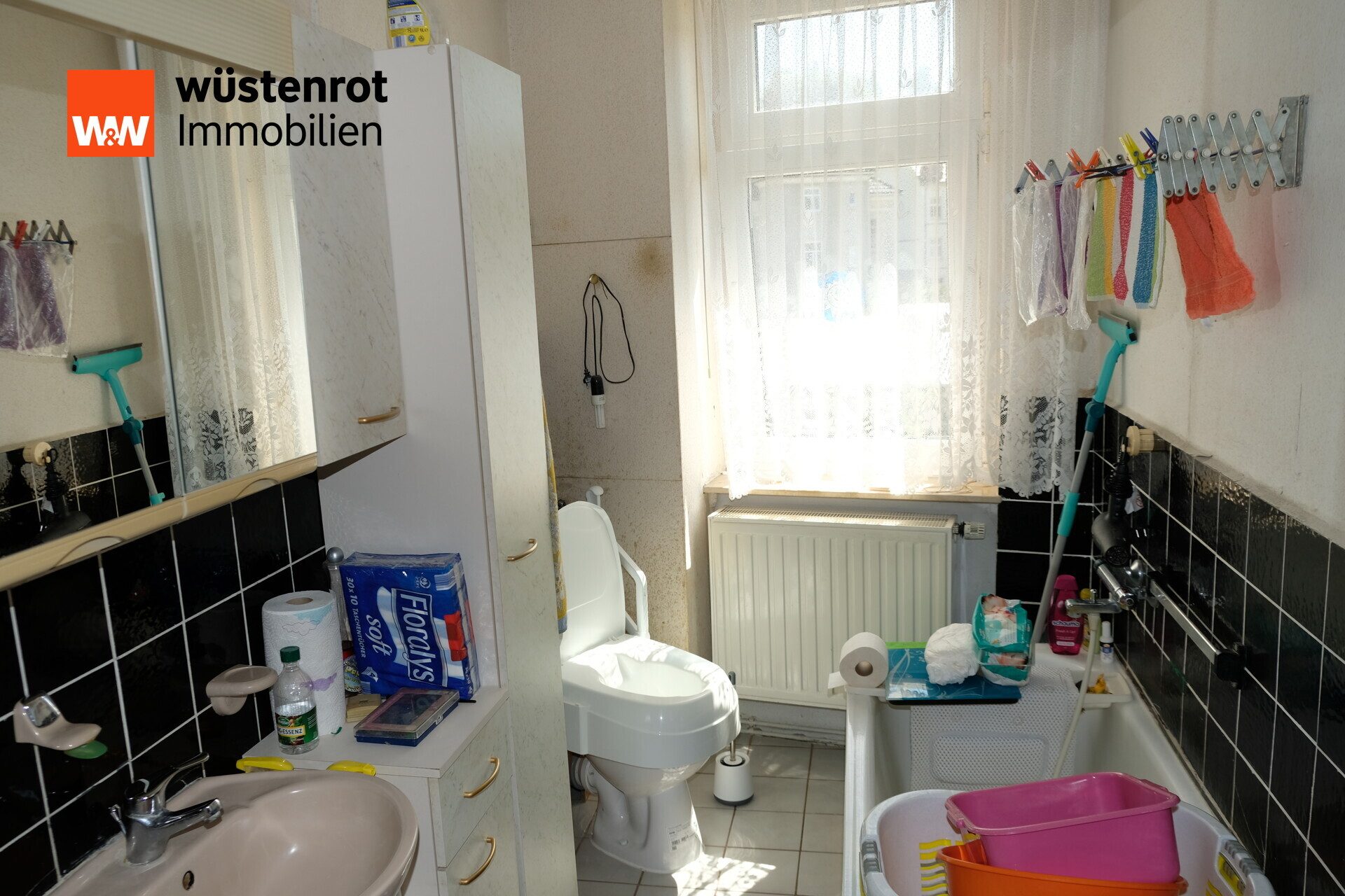 Immobilienangebot - Roßwein - Alle - Mehrfamilienhaus mit 3 Wohneinheiten auf 350 m² Grundstück in ruhiger Lage von Roßwein