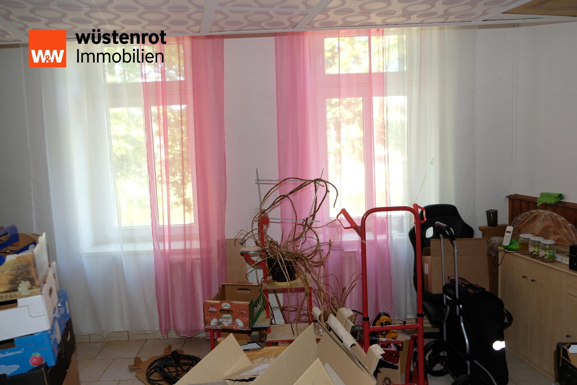 Immobilienangebot - Roßwein - Alle - Mehrfamilienhaus mit 3 Wohneinheiten auf 350 m² Grundstück in ruhiger Lage von Roßwein