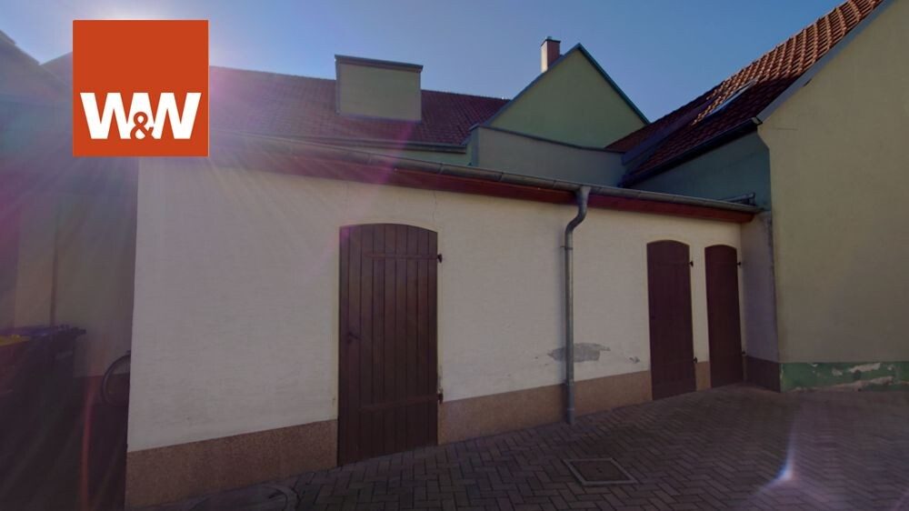 Immobilienangebot - Elsterwerda - Alle - Klassische DHH in Elsterwerda – großzügiges Landhaus mit viel Nebengelass