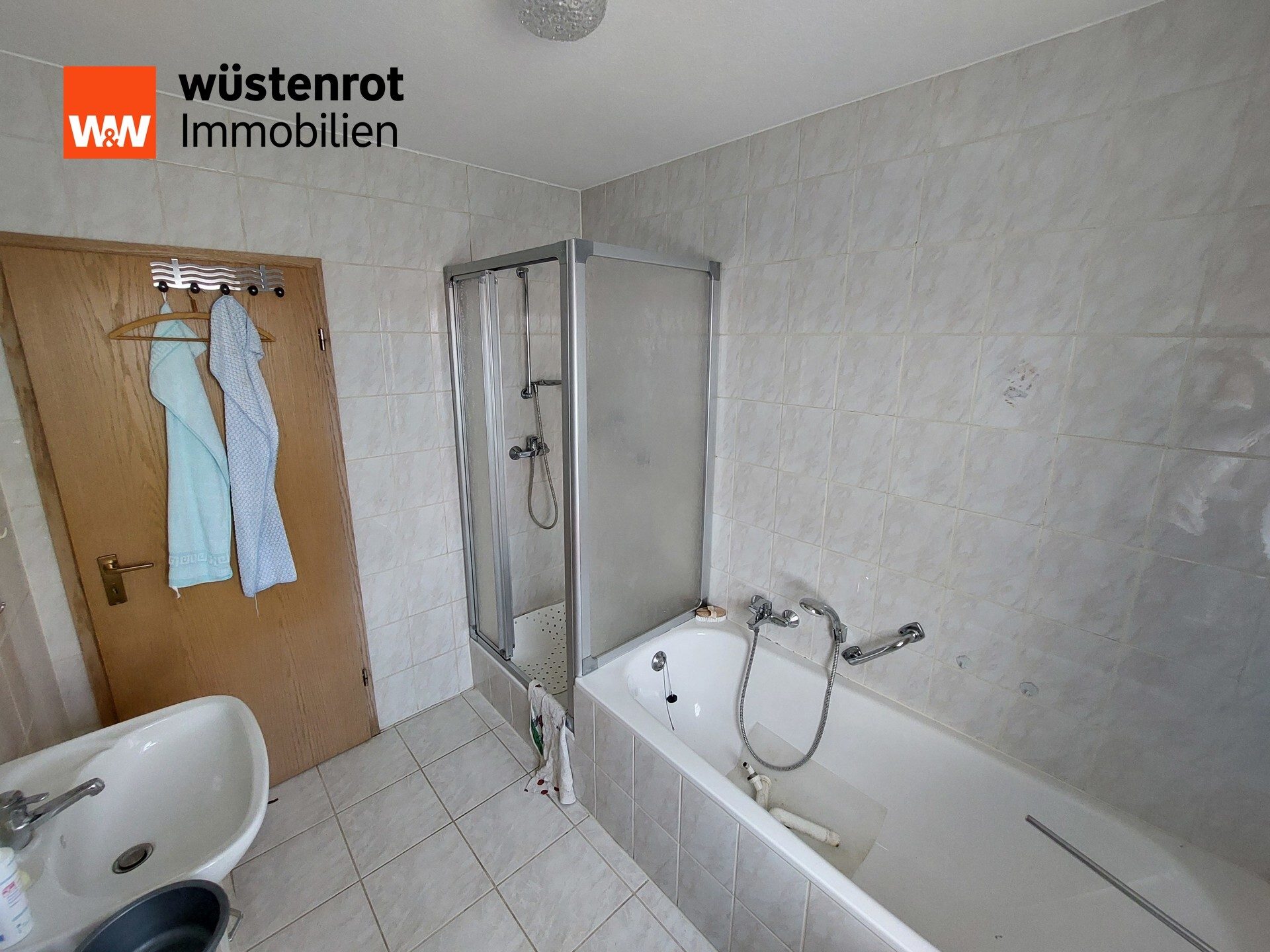 Immobilienangebot - Hoyerswerda / Schwarzkollm - Alle - Freistehendes Einfamilienhaus in beliebter Wohnlage