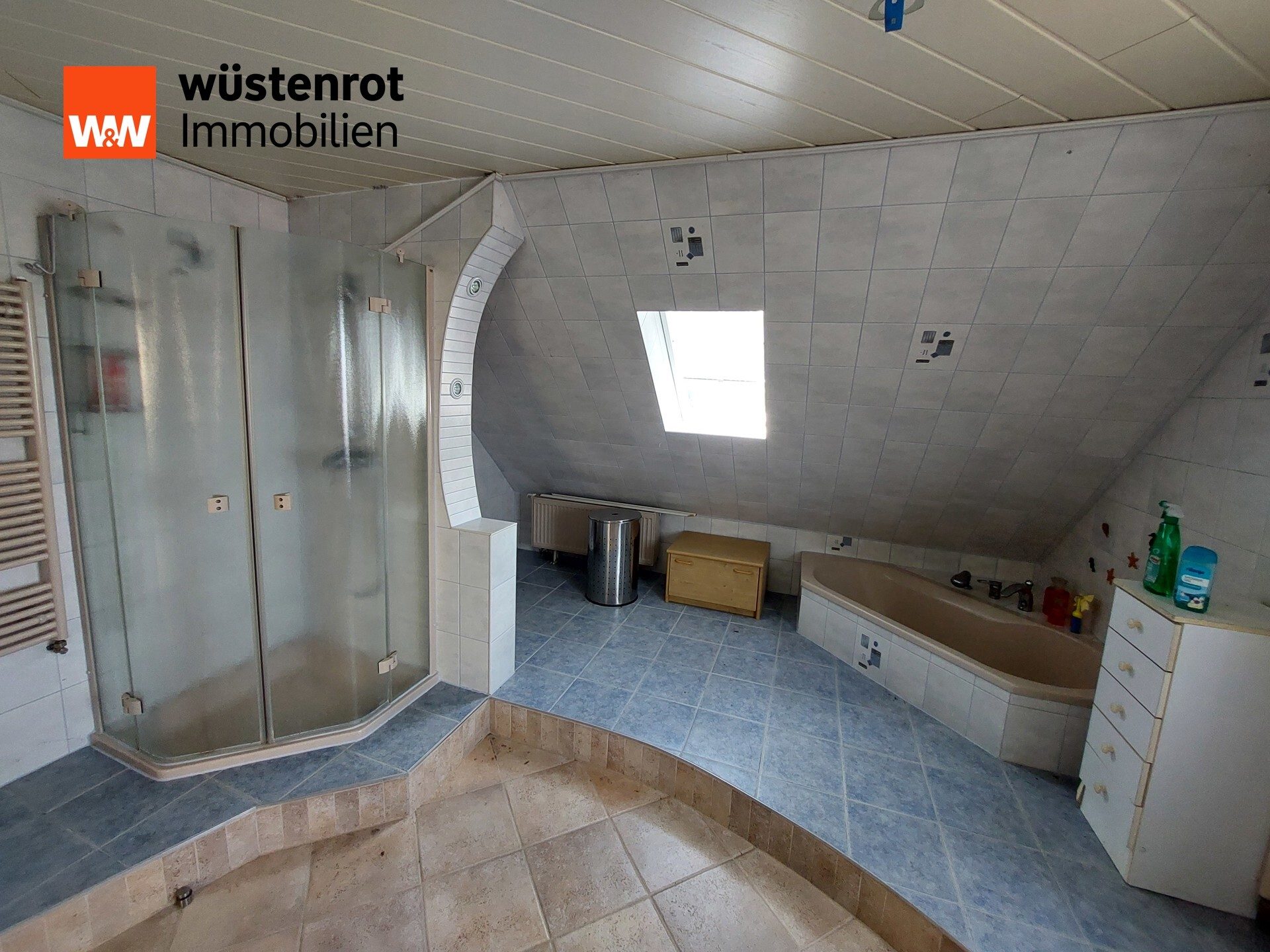 Immobilienangebot - Hoyerswerda / Schwarzkollm - Alle - Freistehendes Einfamilienhaus in beliebter Wohnlage