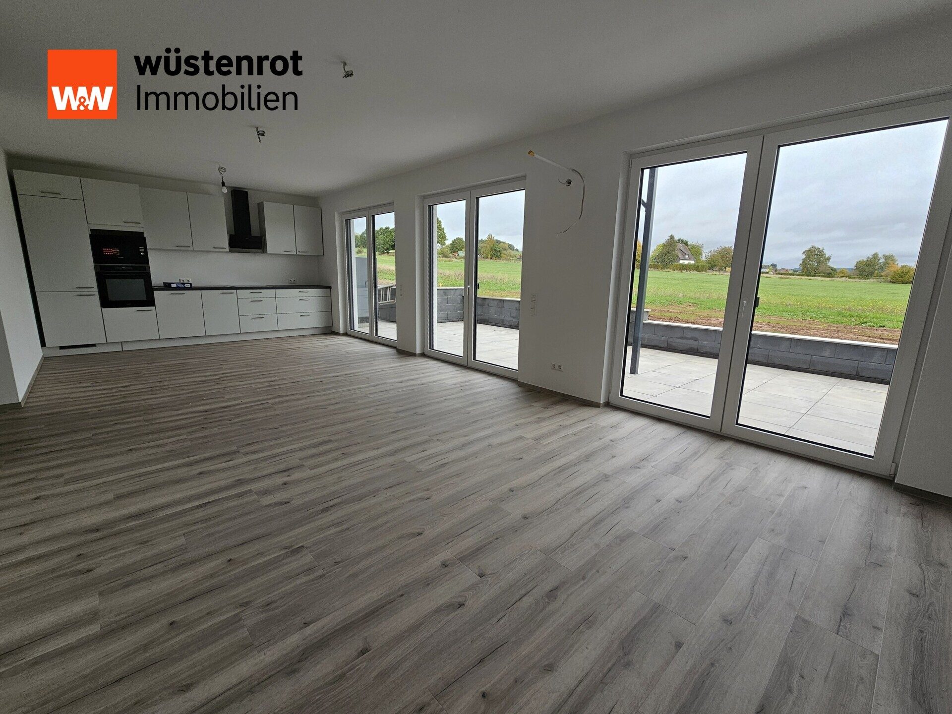 Immobilienangebot - Lahntal / Sterzhausen - Alle - Moderne, barrierefreie 4-Zimmerwohnung mit Komfort und Terrasse in Lahntal-Sterzhausen