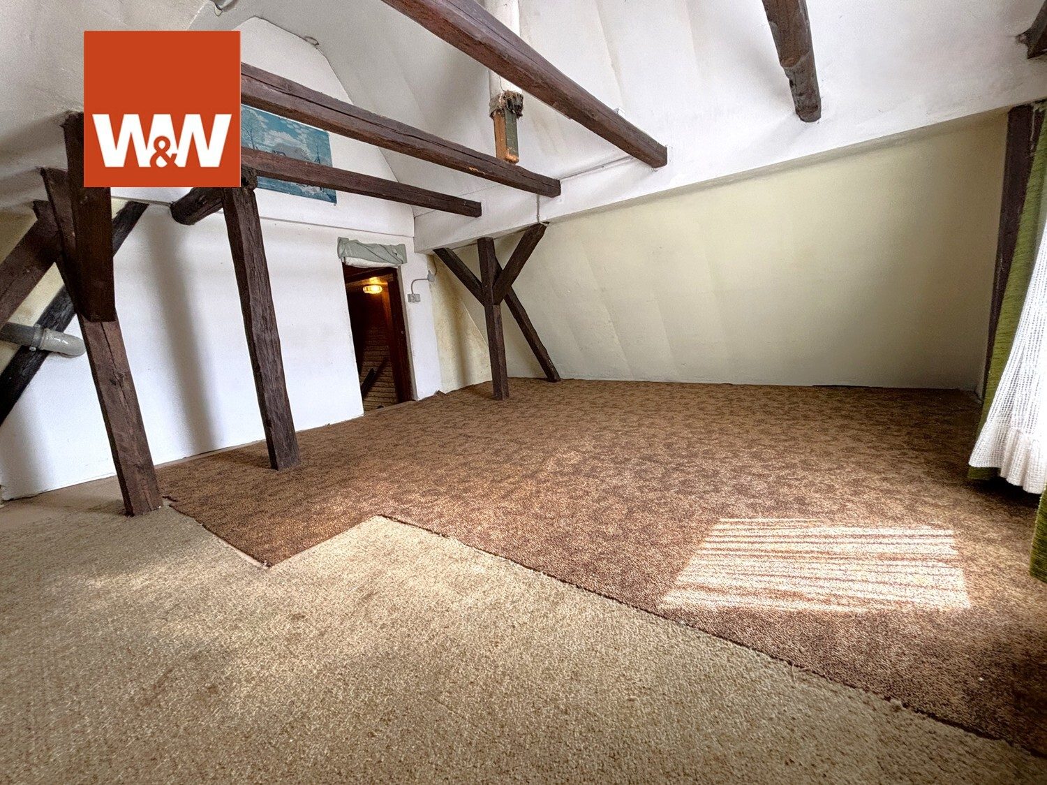 Immobilienangebot - Reichenschwand - Alle - "Viel Platz für alle"  Zweifamilienhaus mit 8,5 Zimmern und knapp 248 m², im Herzen Reichenschwands