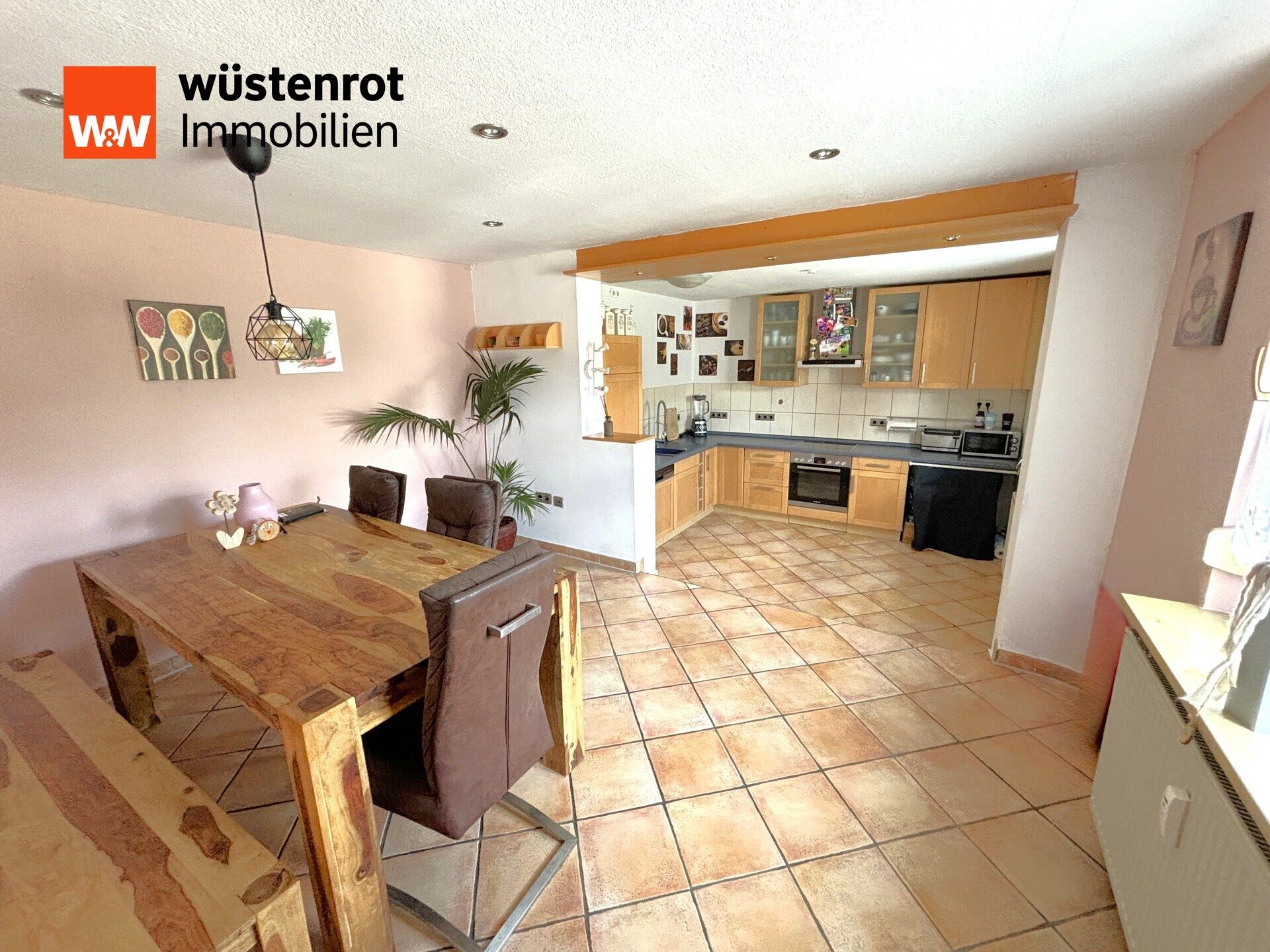 Immobilienangebot - Reichenschwand - Alle - "Viel Platz für alle"  Zweifamilienhaus mit 8,5 Zimmern und knapp 248 m², im Herzen Reichenschwands