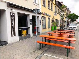 Immobilienangebot - Erlangen - Alle - Traditionslokal in der City von Erlangen, Nähe E-Werk. 

Wird vor Einzug umfassend renoviert.