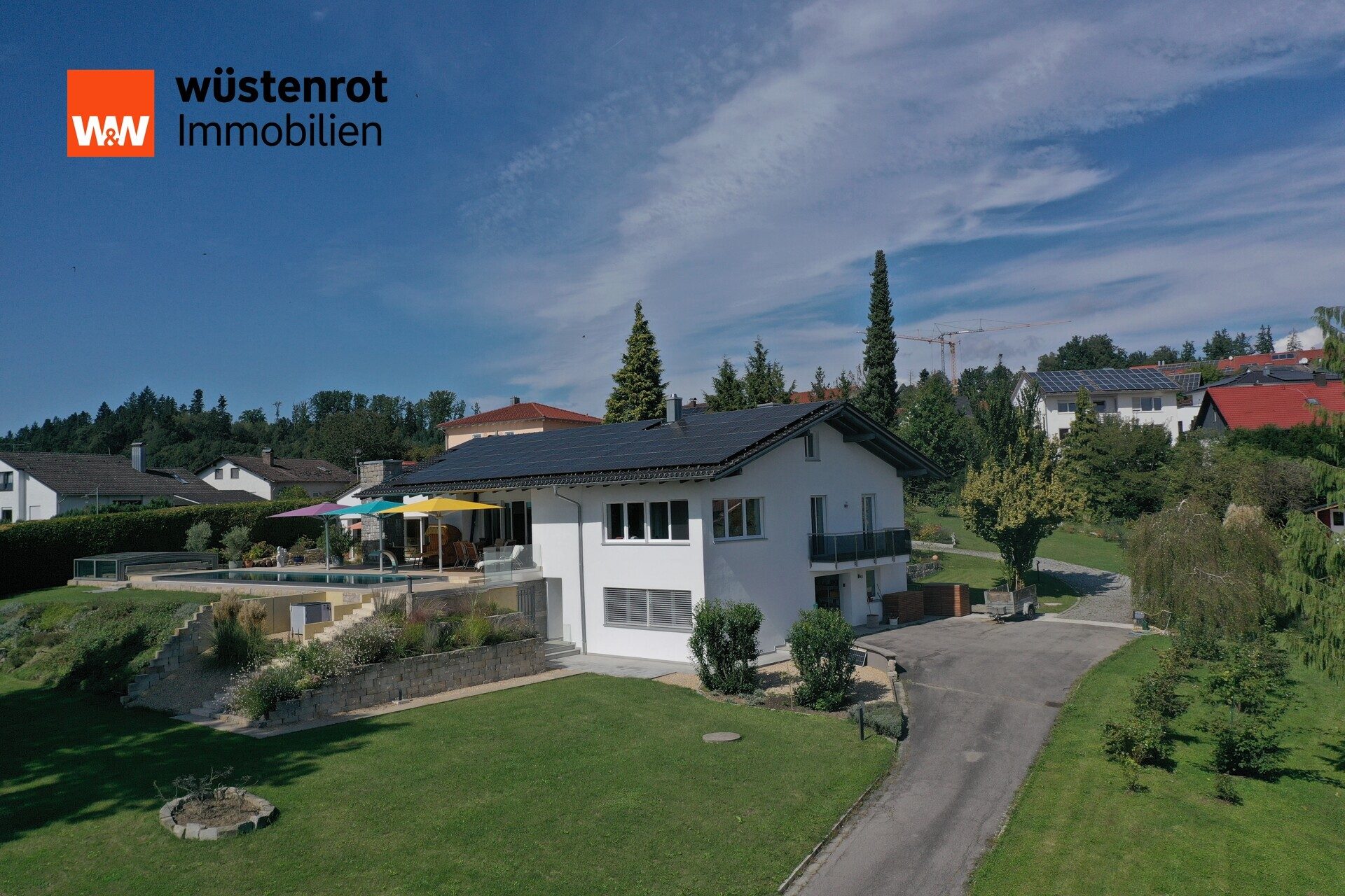 Immobilienangebot - Niederwinkling - Alle - Luxus & Natur vereint: Exklusives Anwesen mit Pool, PV-Anlage & 7.000 m2 Grundstück i Niederwinkling