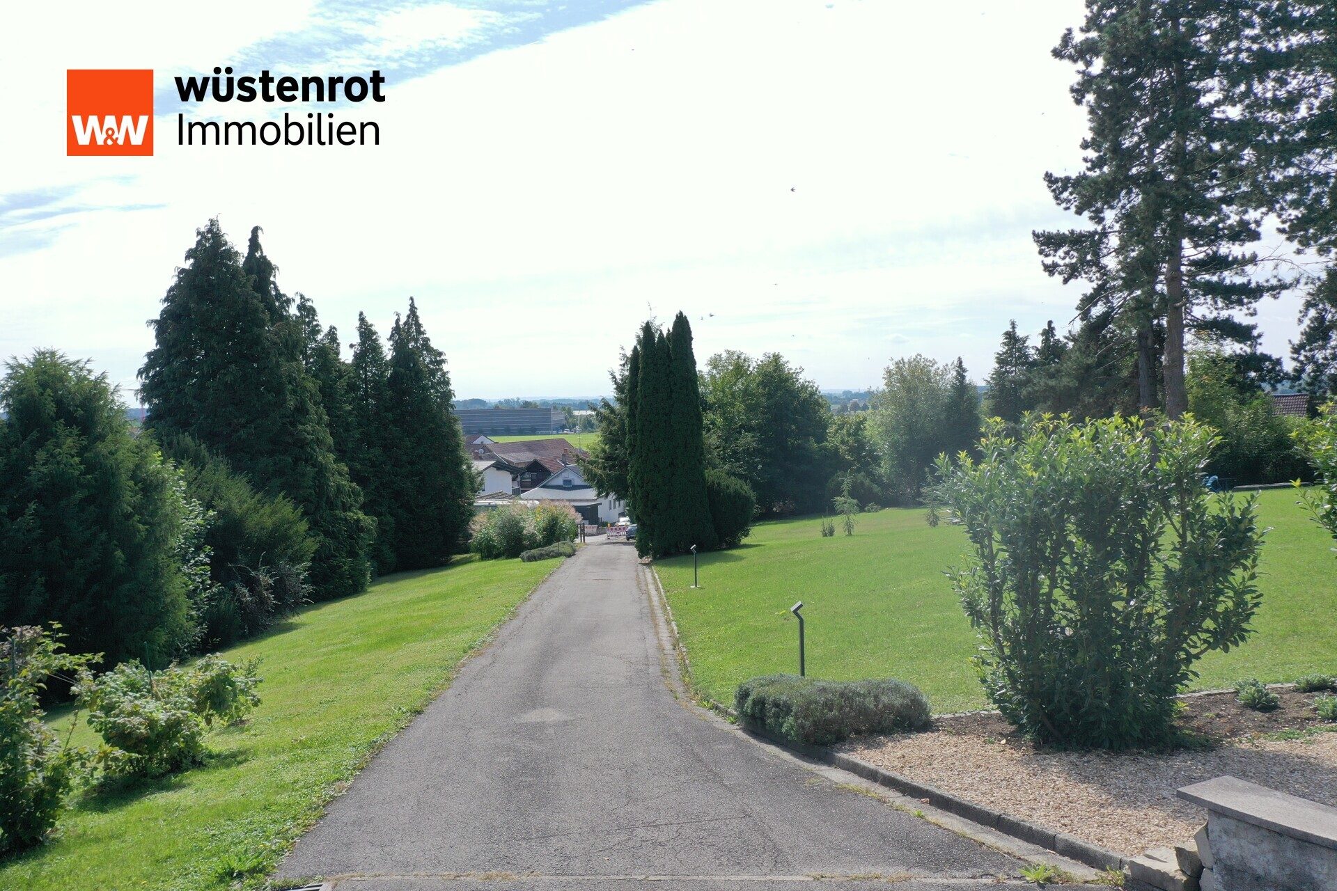 Immobilienangebot - Niederwinkling - Alle - Luxus & Natur vereint: Exklusives Anwesen mit Pool, PV-Anlage & 7.000 m2 Grundstück i Niederwinkling