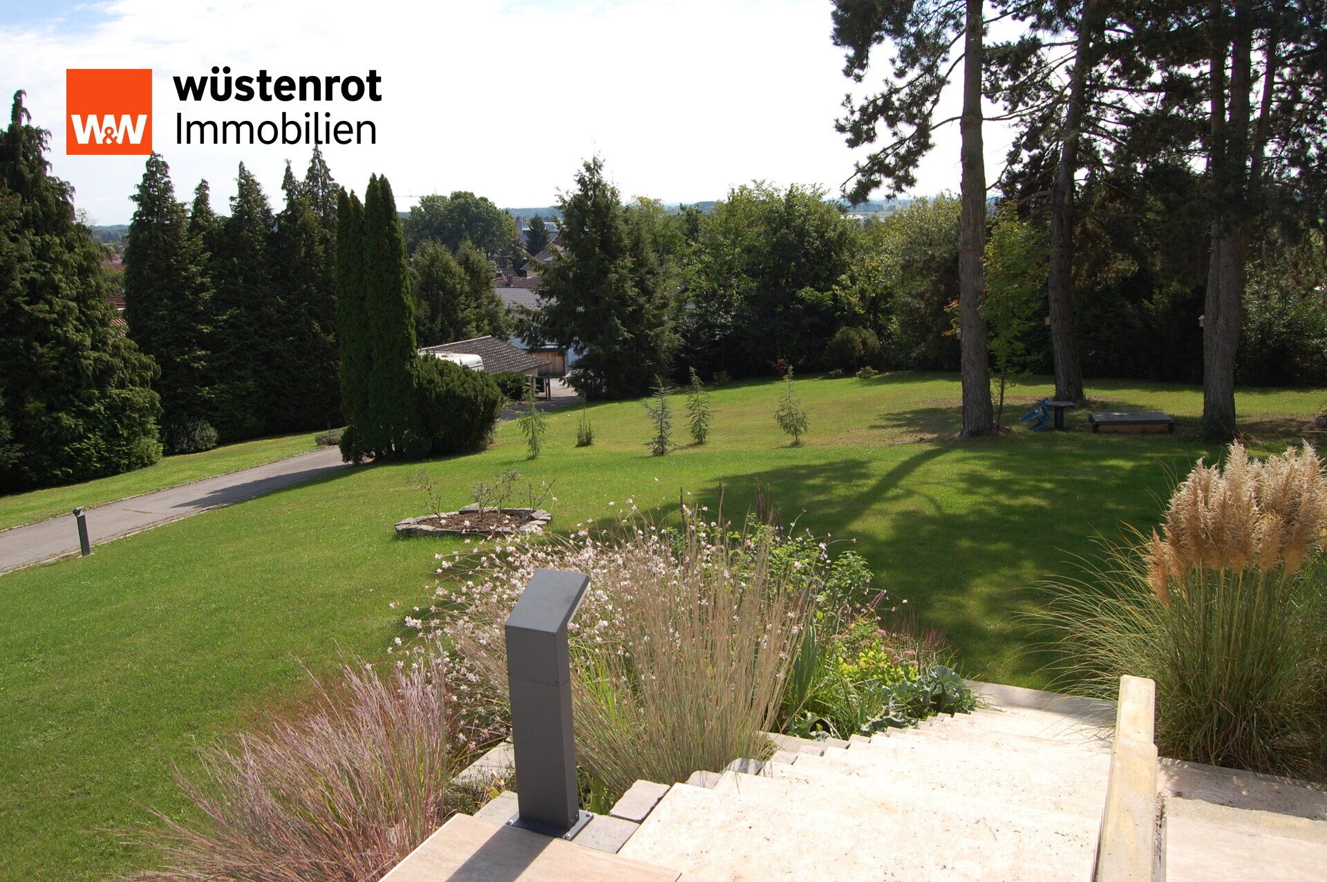Immobilienangebot - Niederwinkling - Alle - Luxus & Natur vereint: Exklusives Anwesen mit Pool, PV-Anlage & 7.000 m2 Grundstück i Niederwinkling