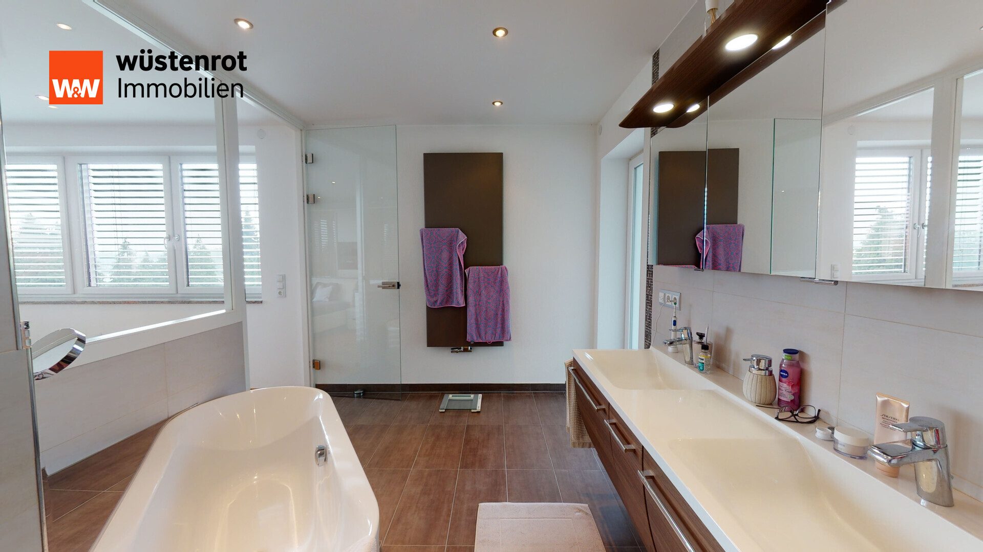 Immobilienangebot - Niederwinkling - Alle - Luxus & Natur vereint: Exklusives Anwesen mit Pool, PV-Anlage & 7.000 m2 Grundstück i Niederwinkling