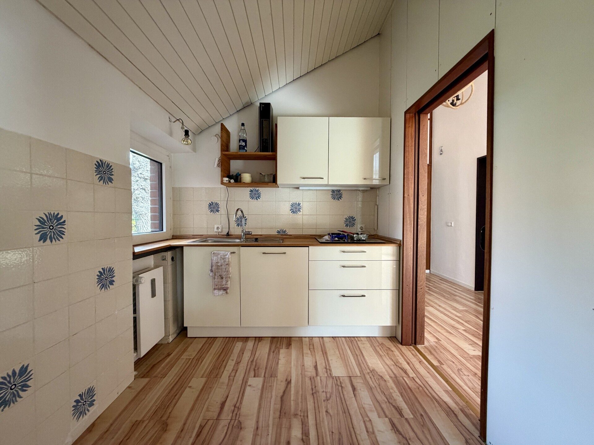 Immobilienangebot - Hannover / Davenstedt - Alle - Ob als Anlage oder selbst genutzt - Urban trifft Idyll. Wohnen im kleinen Bungalow