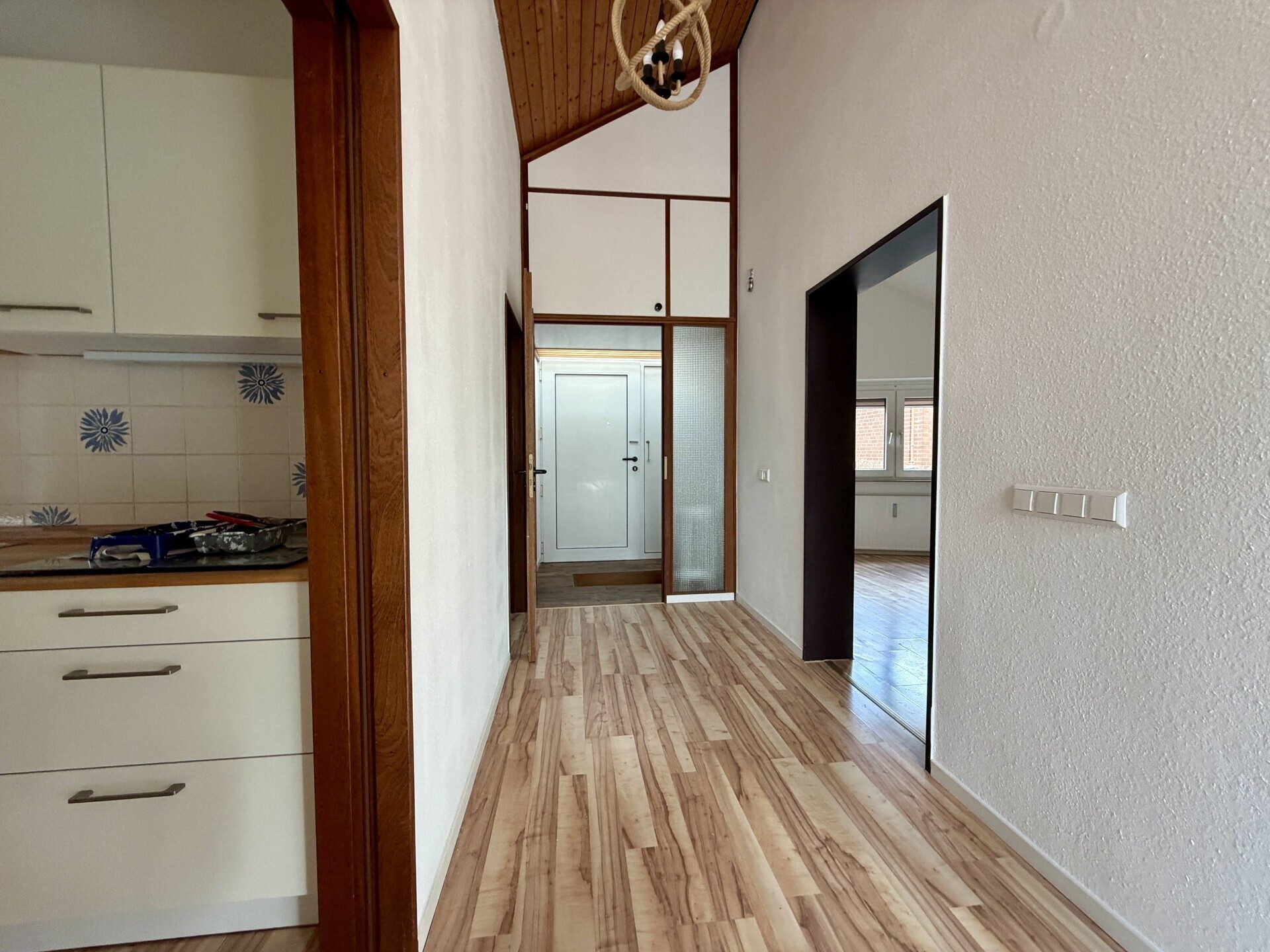 Immobilienangebot - Hannover / Davenstedt - Alle - Ob als Anlage oder selbst genutzt - Urban trifft Idyll. Wohnen im kleinen Bungalow