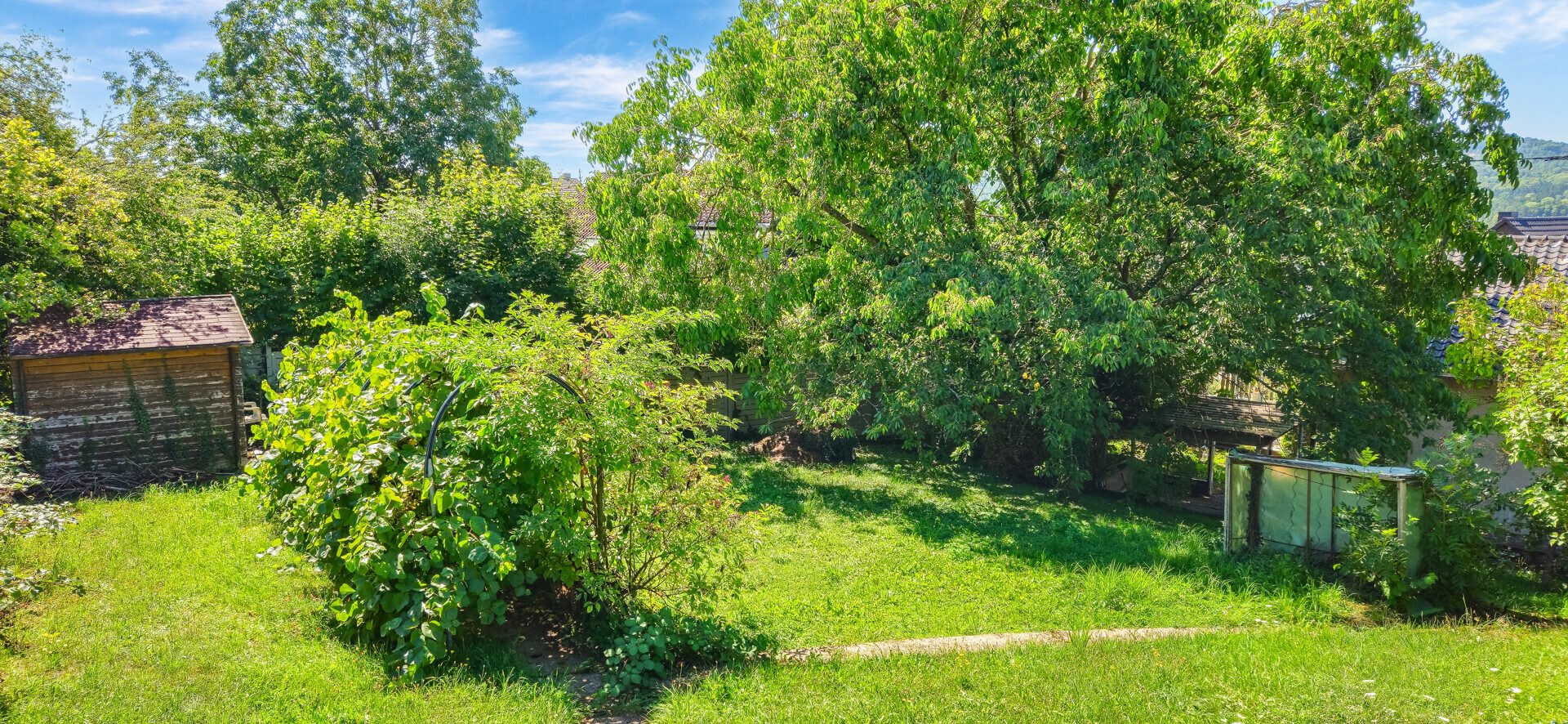 Immobilienangebot - Merzig - Alle - Mehrgenerationenhaus mit Einliegerwohnung und großem Grundstück in ruhiger Lage!