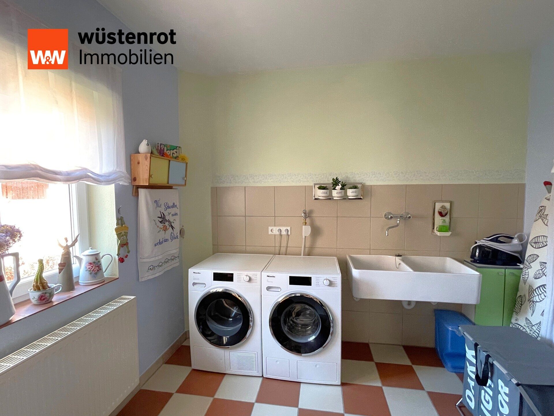 Immobilienangebot - Offenhausen / Breitenbrunn - Alle - Geschmackvolles und edles Domizil 
in ländlicher Idylle