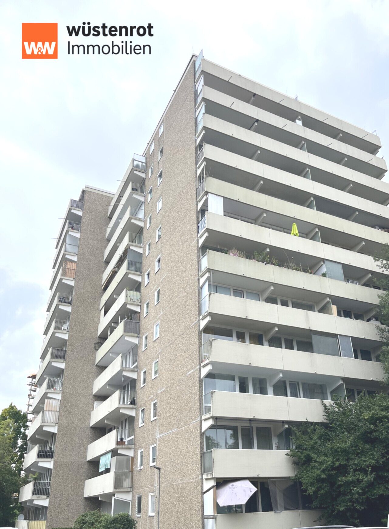 Immobilienangebot - Offenbach - Alle - Helle 2-Zimmer-Wohnung mit Ausblick und Balkon in Offenbach, nähe Ledermuseum