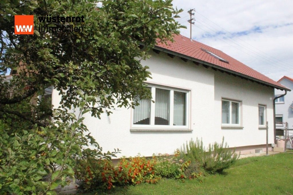 Immobilienangebot - Horb am Neckar / Nordstetten - Alle - Ein- / Zweifamilienhaus in Horb-Nordstetten / 2 Garagen / vielfältige Möglichkeiten zur Nutzung