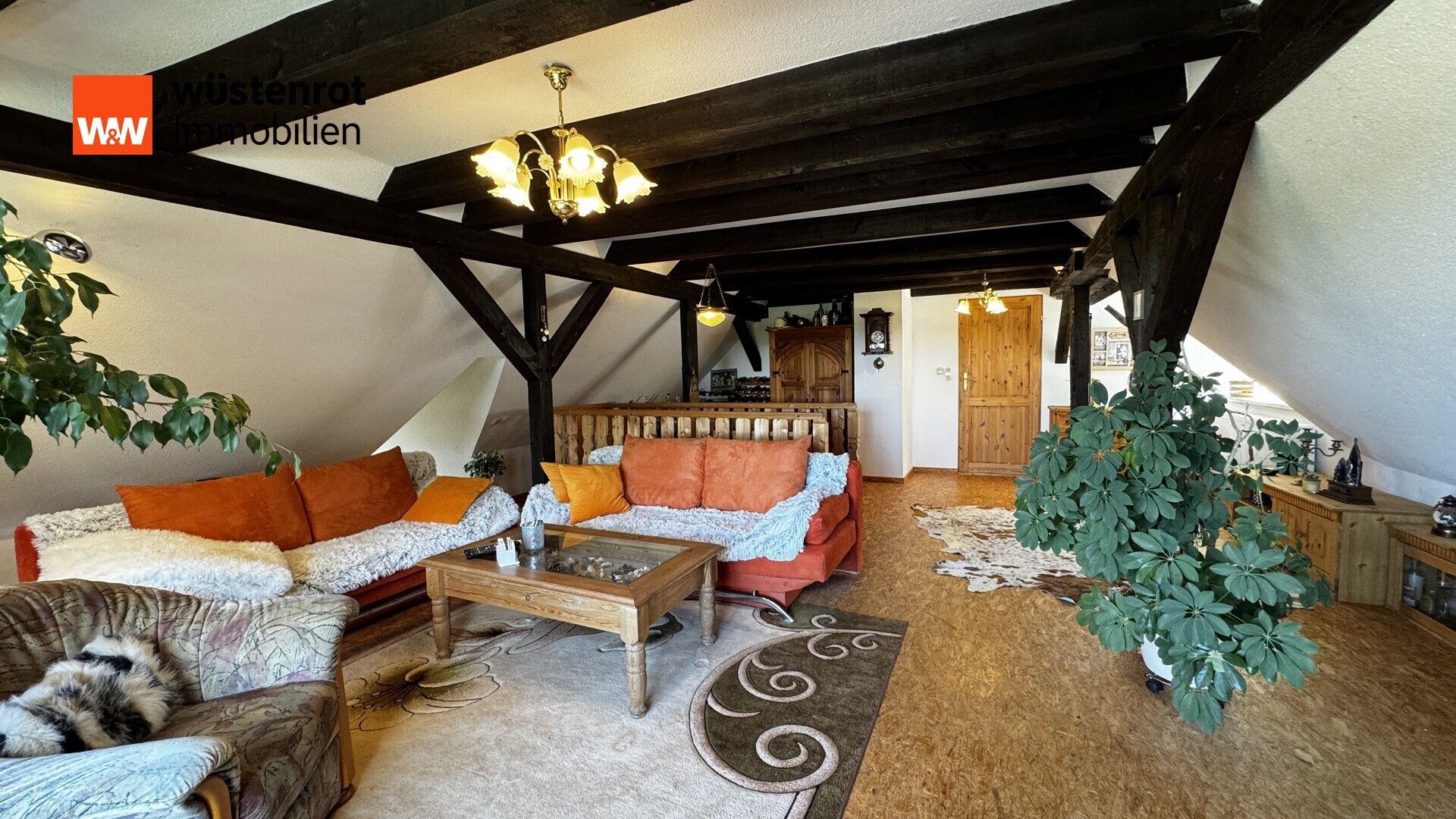 Immobilienangebot - Eixen / Leplow - Alle - Provisionsfrei: Ländlicher Wohntraum mit Reetdach – großzügiges Einfamilienhaus in Leplow bei Eixen