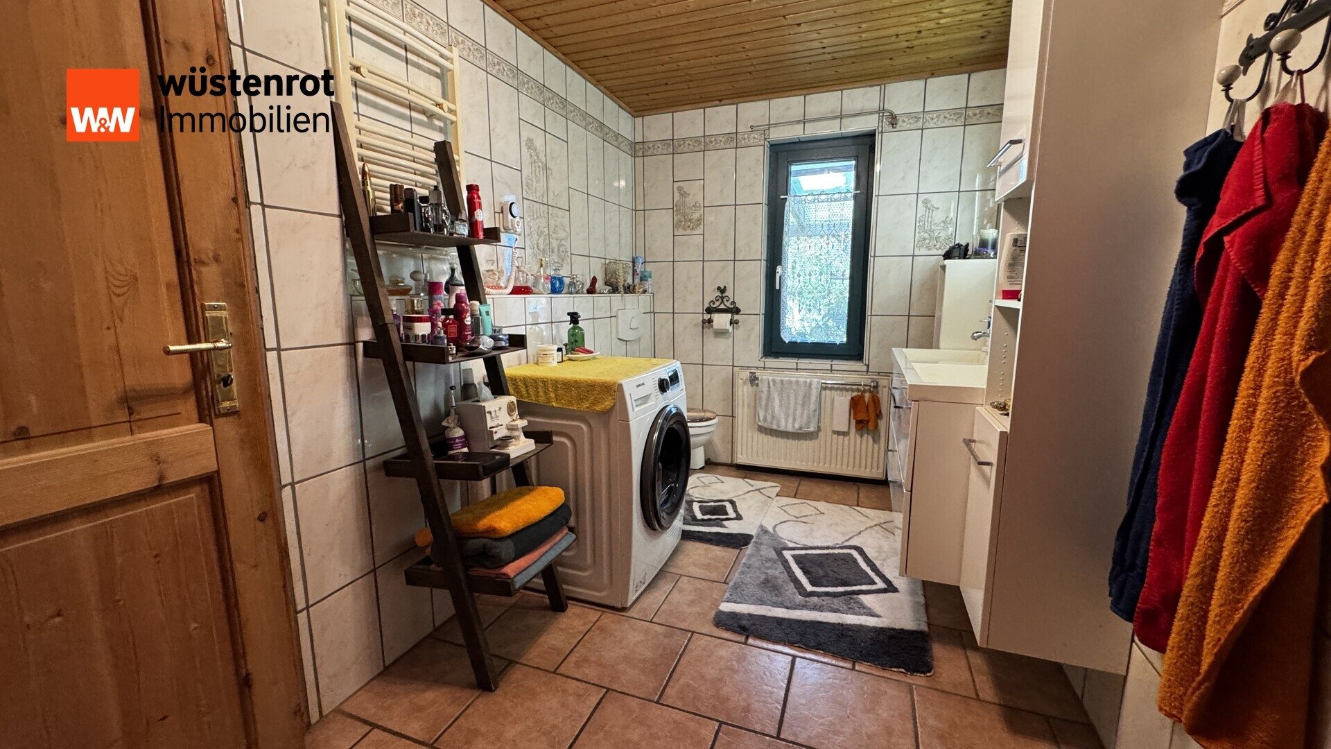 Immobilienangebot - Eixen / Leplow - Alle - Provisionsfrei: Ländlicher Wohntraum mit Reetdach – großzügiges Einfamilienhaus in Leplow bei Eixen
