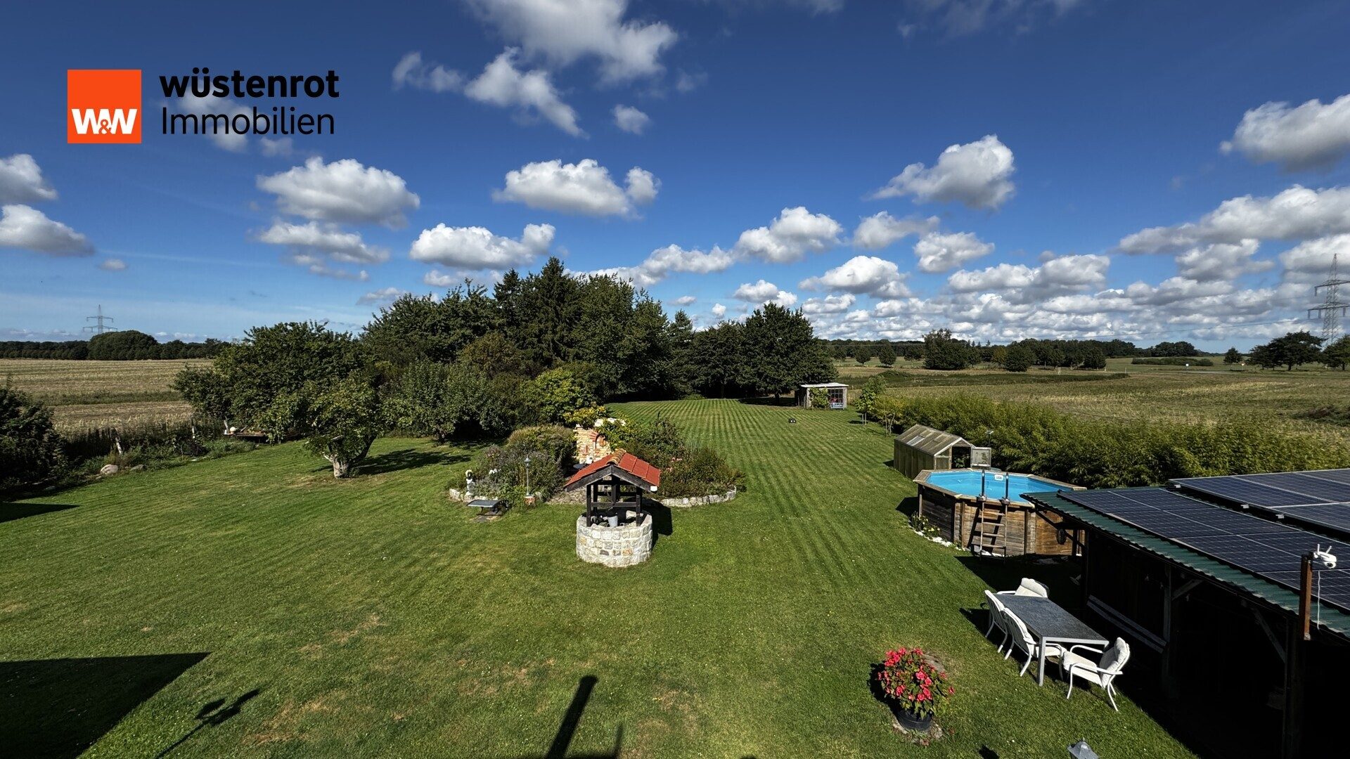 Immobilienangebot - Eixen / Leplow - Alle - Provisionsfrei: Ländlicher Wohntraum mit Reetdach – großzügiges Einfamilienhaus in Leplow bei Eixen
