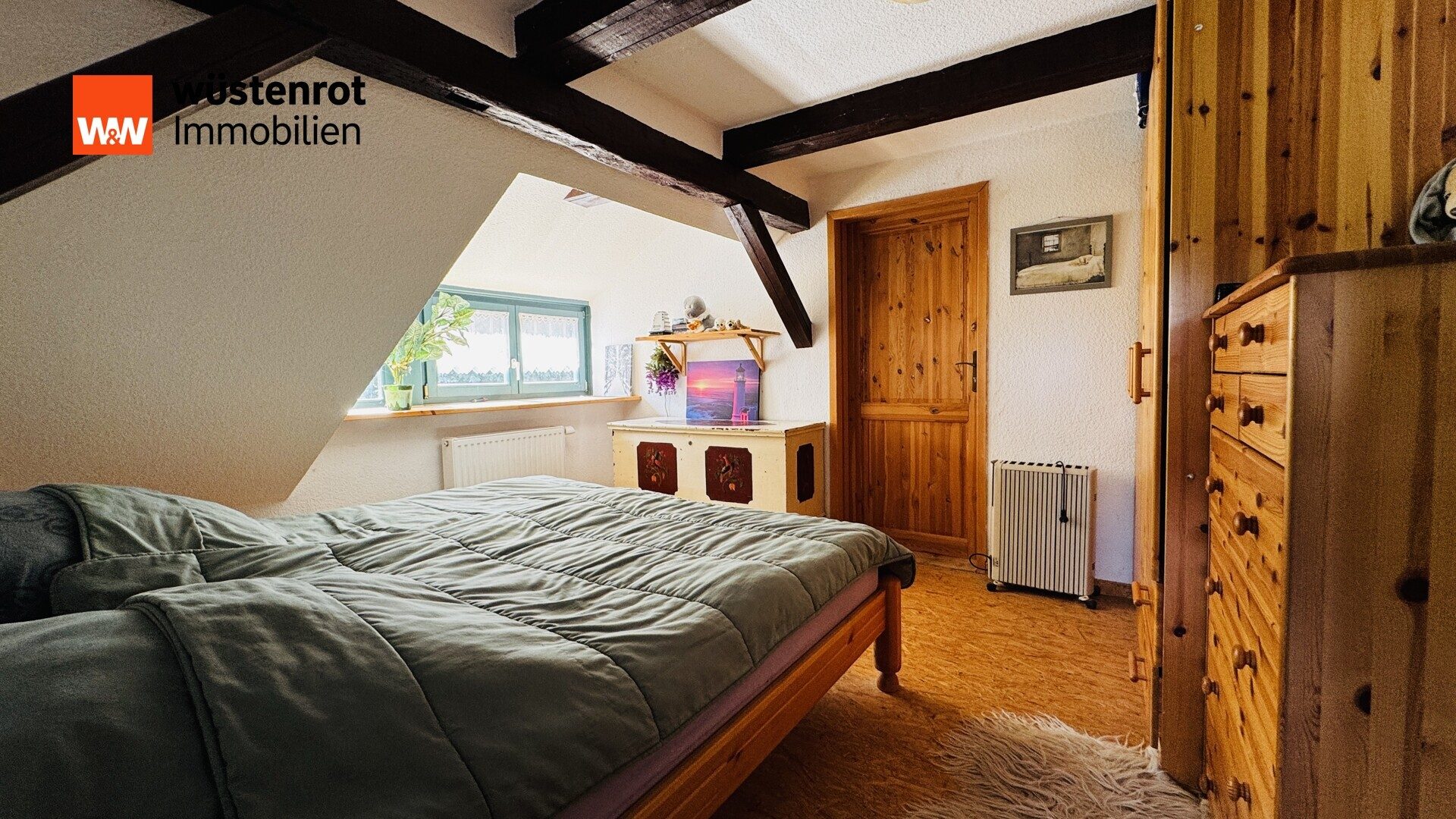 Immobilienangebot - Eixen / Leplow - Alle - Provisionsfrei: Ländlicher Wohntraum mit Reetdach – großzügiges Einfamilienhaus in Leplow bei Eixen