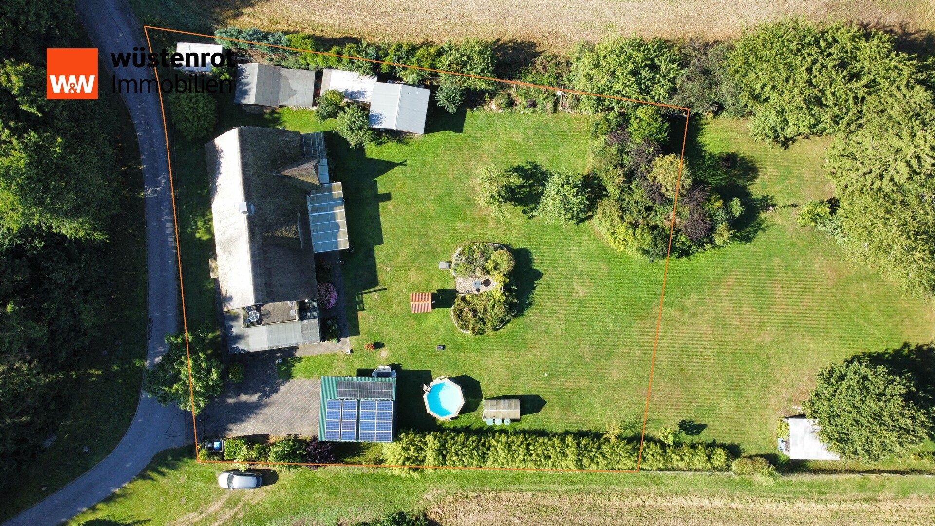 Immobilienangebot - Eixen / Leplow - Alle - Provisionsfrei: Ländlicher Wohntraum mit Reetdach – großzügiges Einfamilienhaus in Leplow bei Eixen