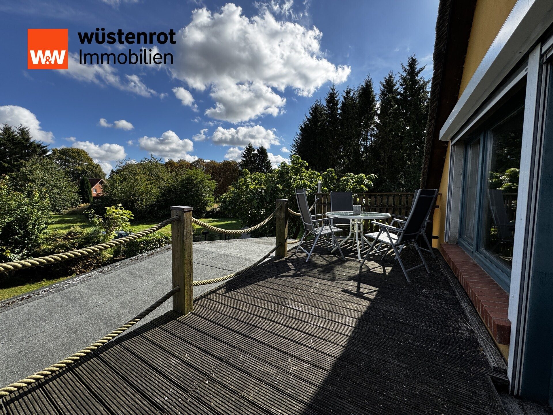 Immobilienangebot - Eixen / Leplow - Alle - Provisionsfrei: Ländlicher Wohntraum mit Reetdach – großzügiges Einfamilienhaus in Leplow bei Eixen