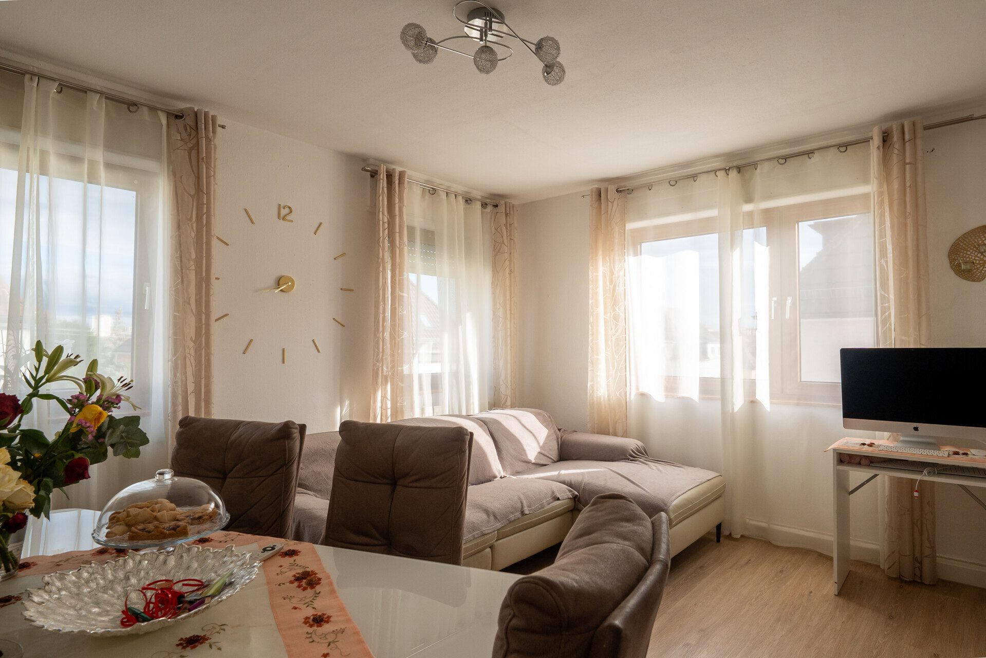 Immobilienangebot - Stuttgart / Zuffenhausen - Alle - Sicher investieren mit Perspektive: Mehrfamilienhaus in Top-Lage von Stuttgart-Zuffenhausen
