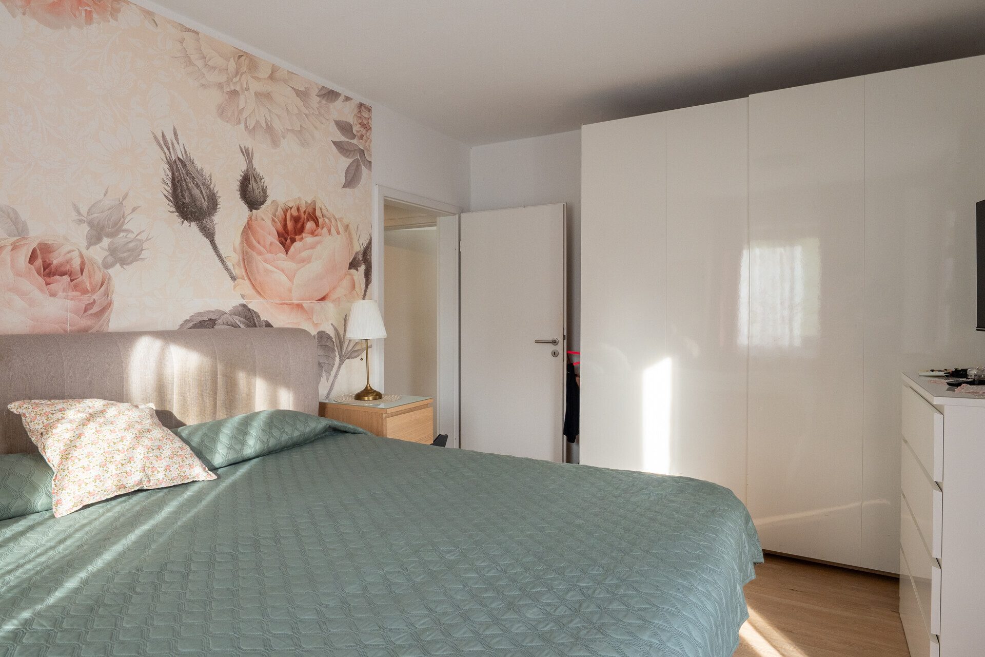 Immobilienangebot - Stuttgart / Zuffenhausen - Alle - Sicher investieren mit Perspektive: Mehrfamilienhaus in Top-Lage von Stuttgart-Zuffenhausen