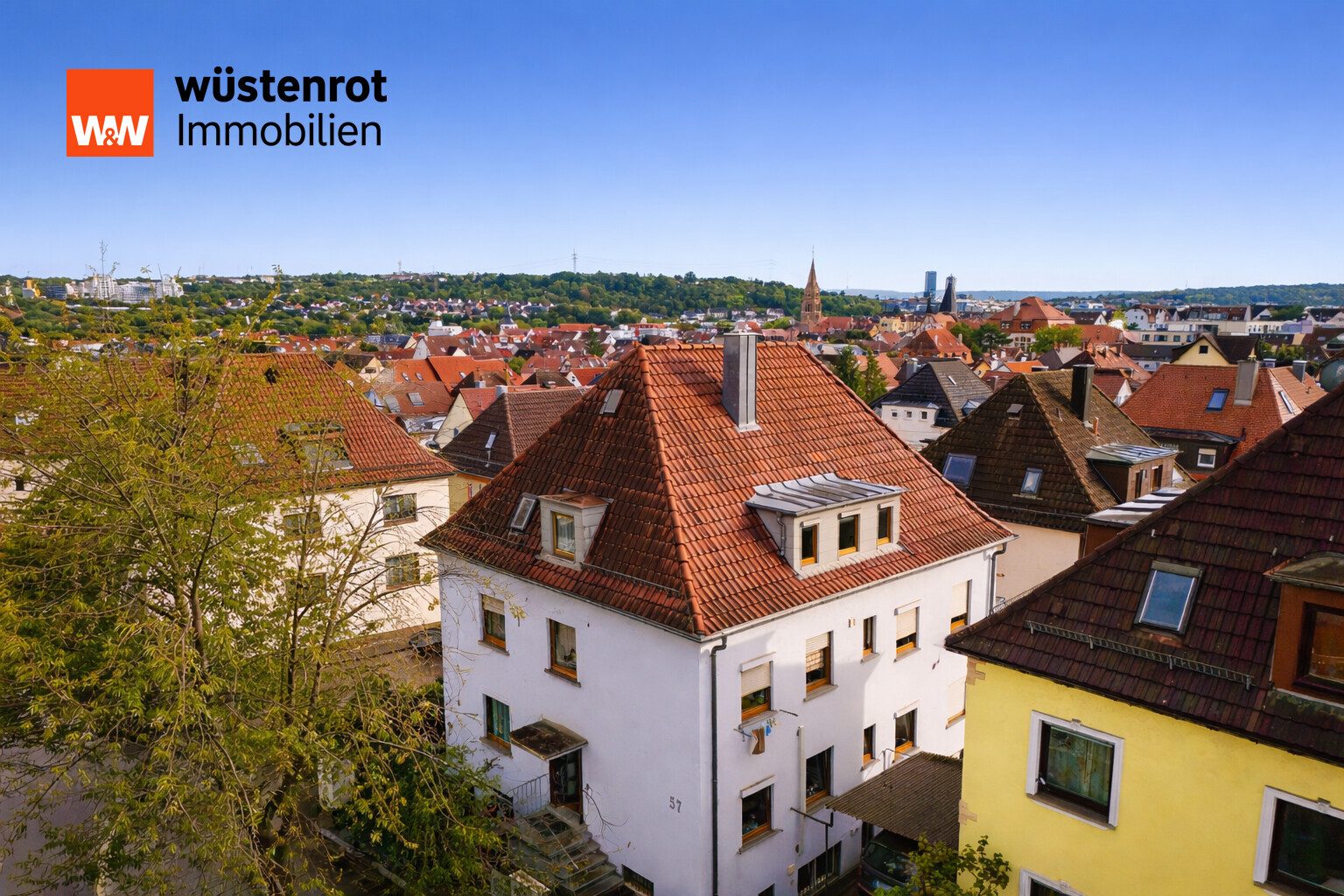 Immobilienangebot - Stuttgart / Zuffenhausen - Alle - Sicher investieren mit Perspektive: Mehrfamilienhaus in Top-Lage von Stuttgart-Zuffenhausen