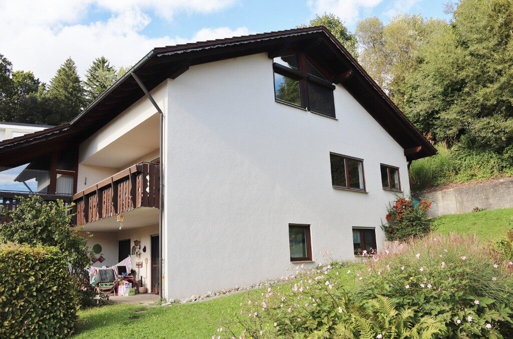 Immobilienangebot - Wangen im Allgäu / Epplings - Alle - Großzügige 4,5 - Zimmer - Etagenwohnung mit Balkon, Garage und Gartenanteil in Wangen / Epplings