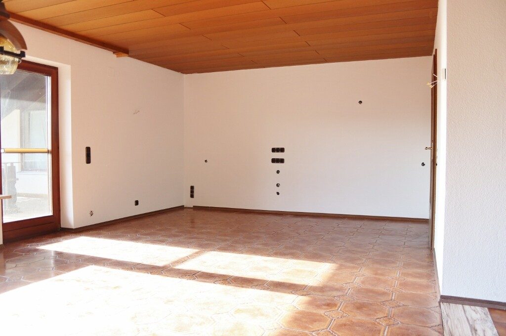 Immobilienangebot - Wangen im Allgäu / Epplings - Alle - Großzügige 4,5 - Zimmer - Etagenwohnung mit Balkon, Garage und Gartenanteil in Wangen / Epplings