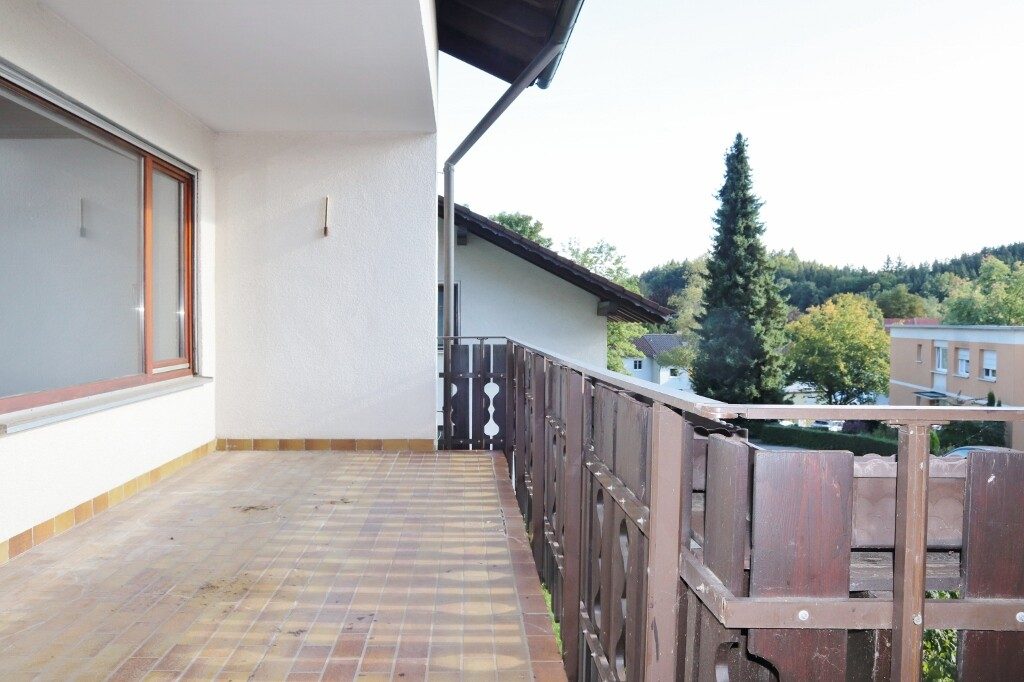 Immobilienangebot - Wangen im Allgäu / Epplings - Alle - Großzügige 4,5 - Zimmer - Etagenwohnung mit Balkon, Garage und Gartenanteil in Wangen / Epplings