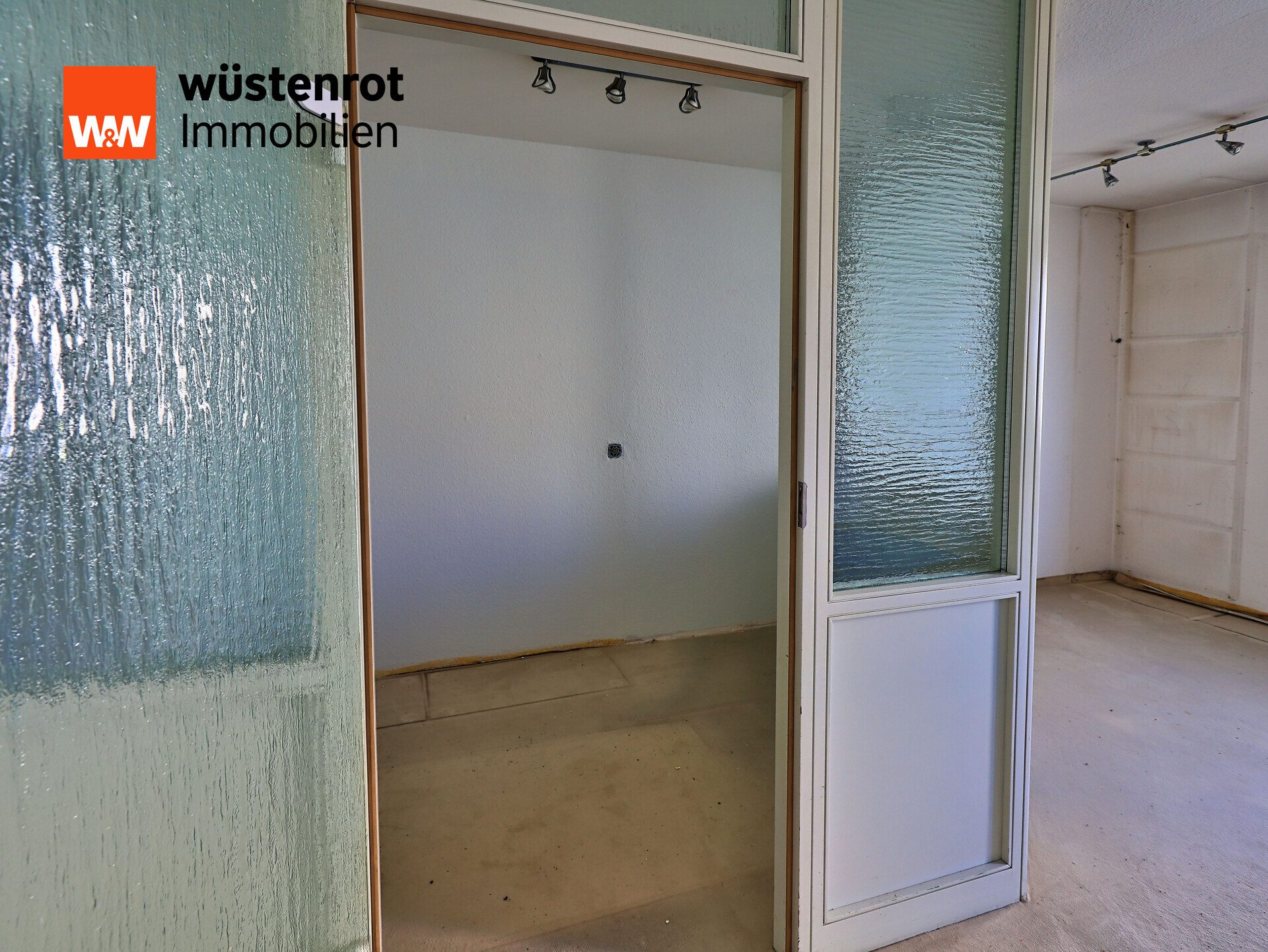 Immobilienangebot - Weiden - Alle - Attraktive Gewerbefläche (Büro/Praxis) in TOP-Lage in Weiden zu vermieten