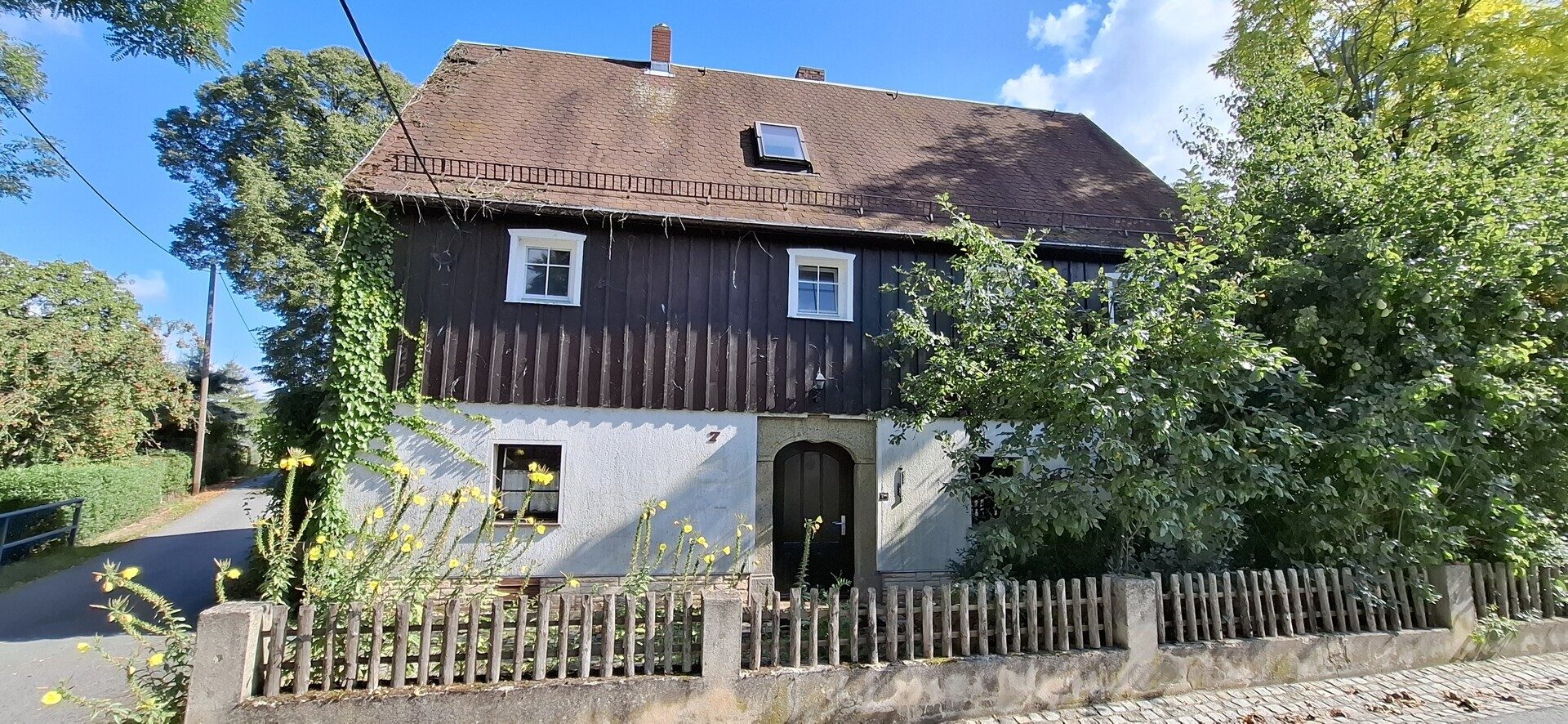 Immobilienangebot - Hochkirch - Alle - Anwesen mit Wohnhaus, Ferienhaus und Scheune in guter Wohnlage von Hochkirch