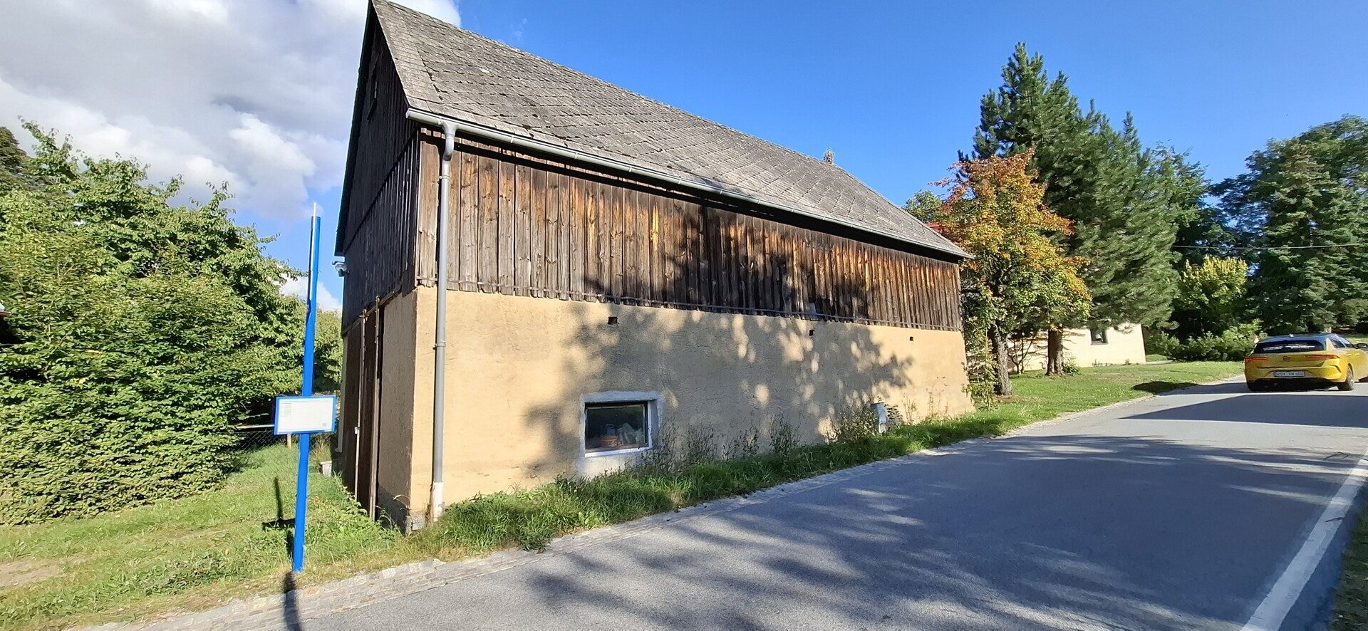 Immobilienangebot - Hochkirch - Alle - Anwesen mit Wohnhaus, Ferienhaus und Scheune in guter Wohnlage von Hochkirch