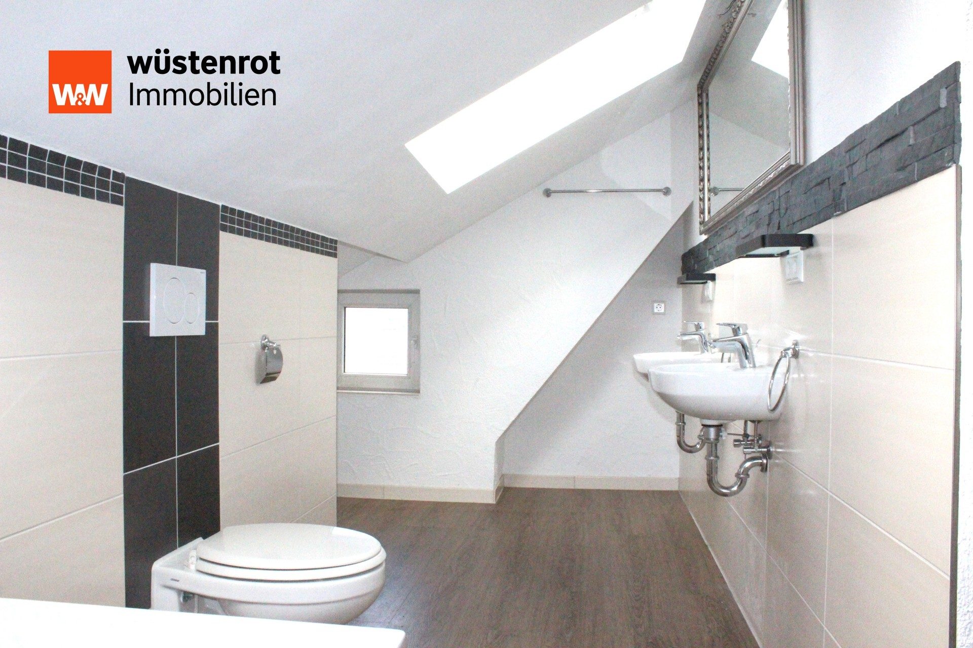 Immobilienangebot - Wildberg - Alle - +++ Drei Wohnungen sind fertig - einiges ist noch zu tun - 3 Garagen gehören dazu +++