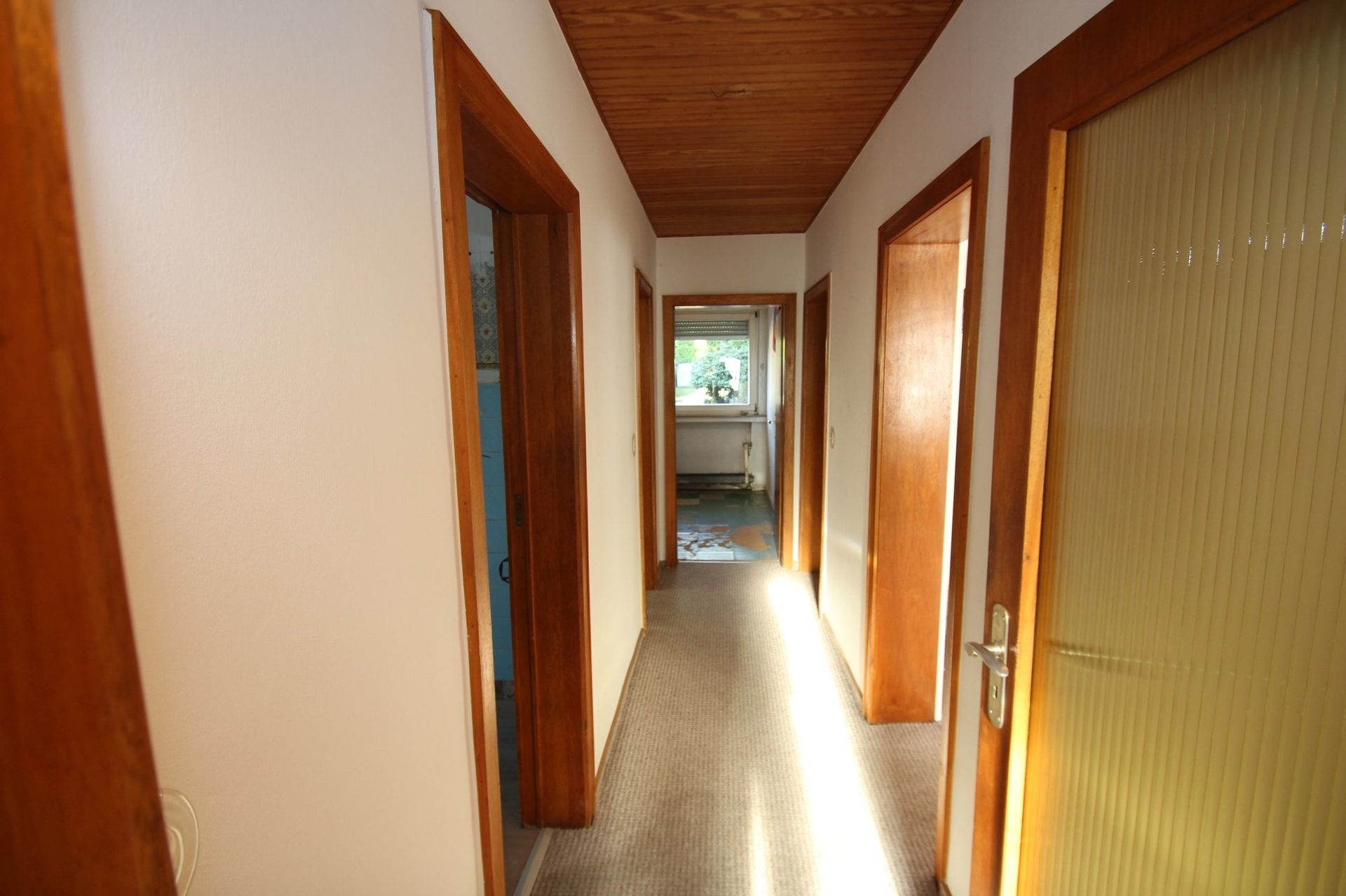 Immobilienangebot - Köln - Alle - Mit 3D: Ein- bis Zweifamilienhaus in Köln-Wahnheide mit zusätzlichem Grundstück!