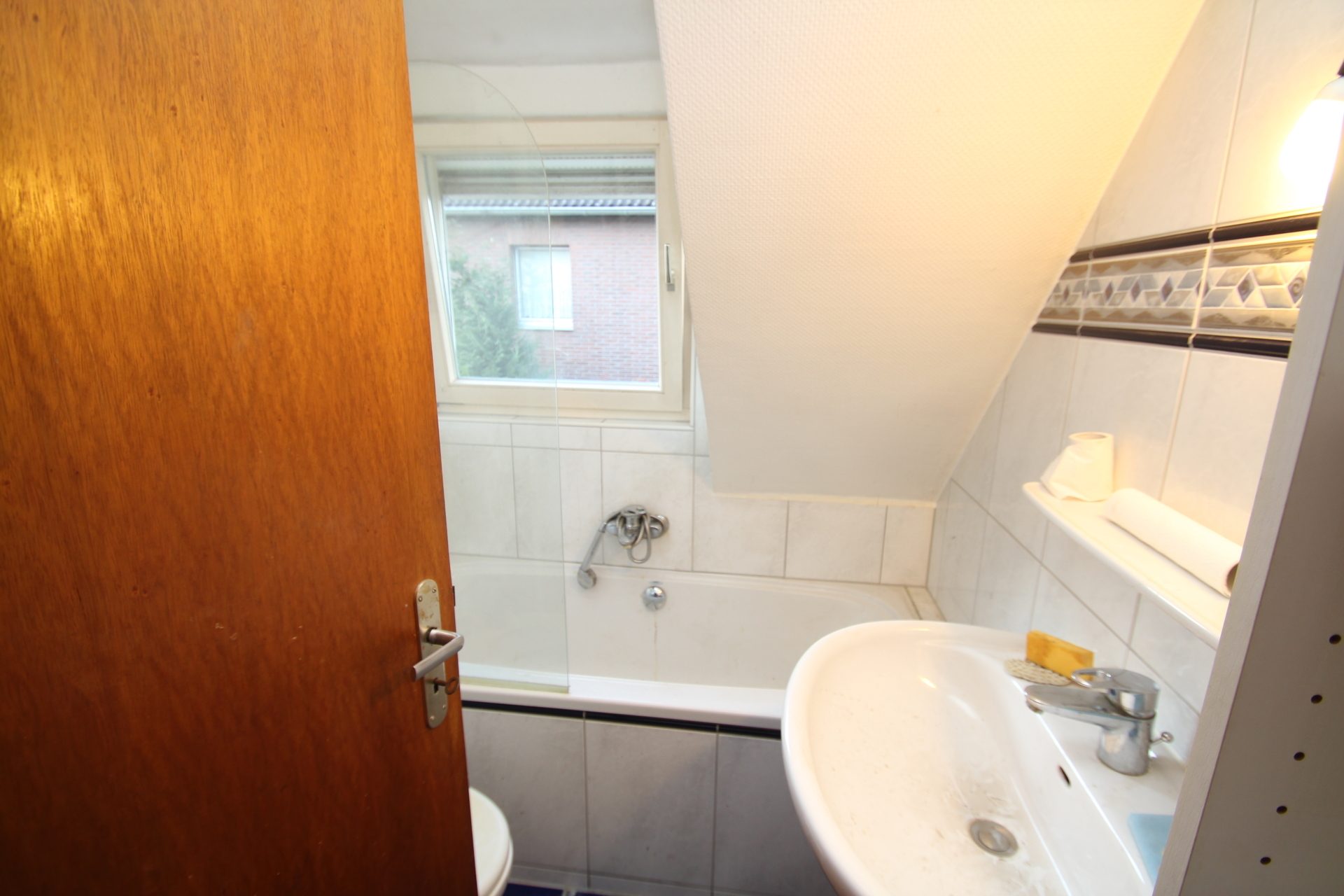 Immobilienangebot - Köln - Alle - Mit 3D: Ein- bis Zweifamilienhaus in Köln-Wahnheide mit zusätzlichem Grundstück!