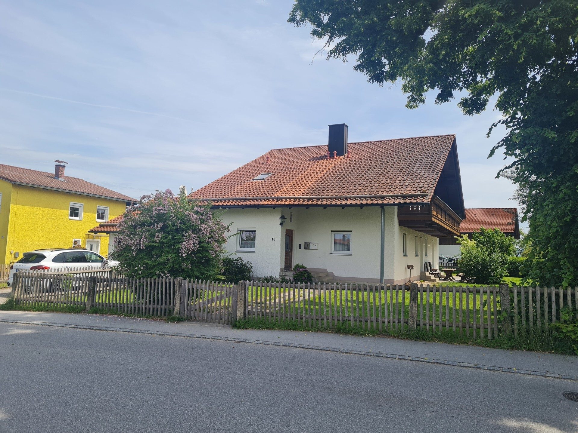 Immobilienangebot - Salzweg / Straßkirchen - Alle - Tolles Wohnhaus mit Traumgarten vor den Toren Passaus. Familienglück oder Kapitalanlage oder beides?