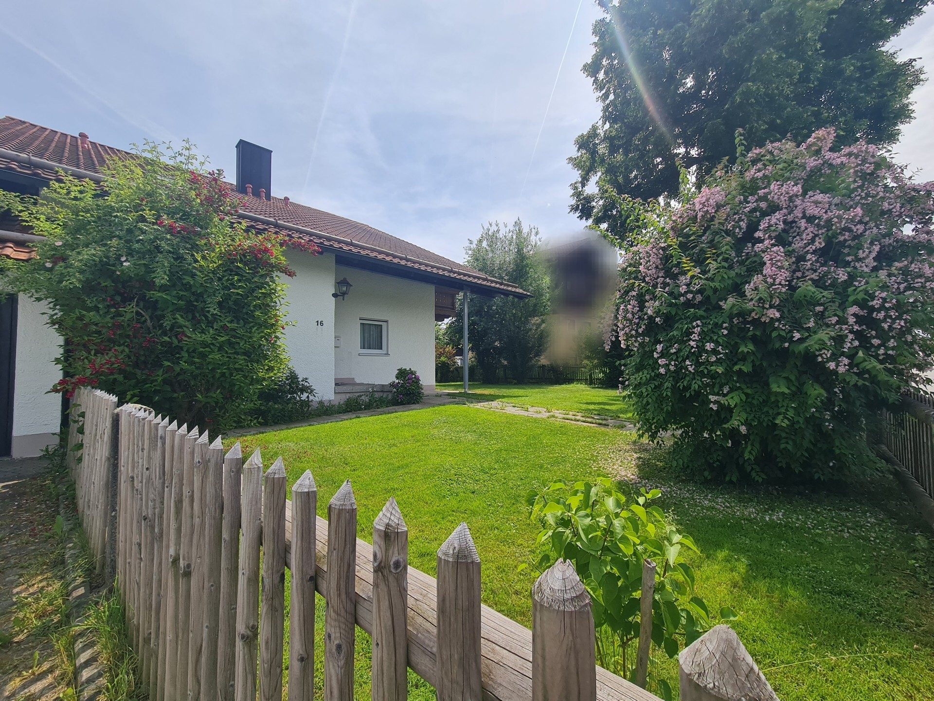 Immobilienangebot - Salzweg / Straßkirchen - Alle - Tolles Wohnhaus mit Traumgarten vor den Toren Passaus. Familienglück oder Kapitalanlage oder beides?