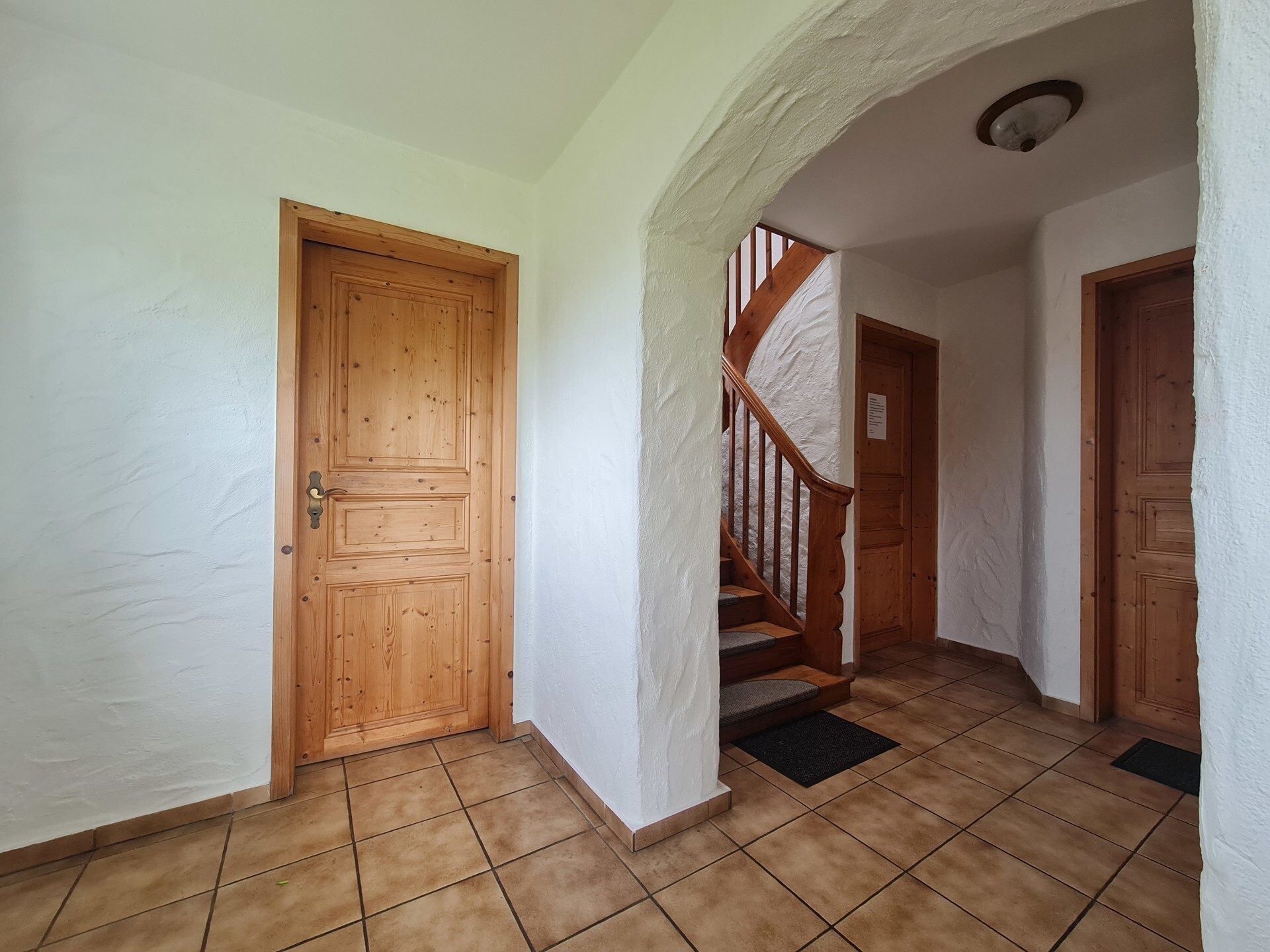 Immobilienangebot - Salzweg / Straßkirchen - Alle - Tolles Wohnhaus mit Traumgarten vor den Toren Passaus. Familienglück oder Kapitalanlage oder beides?