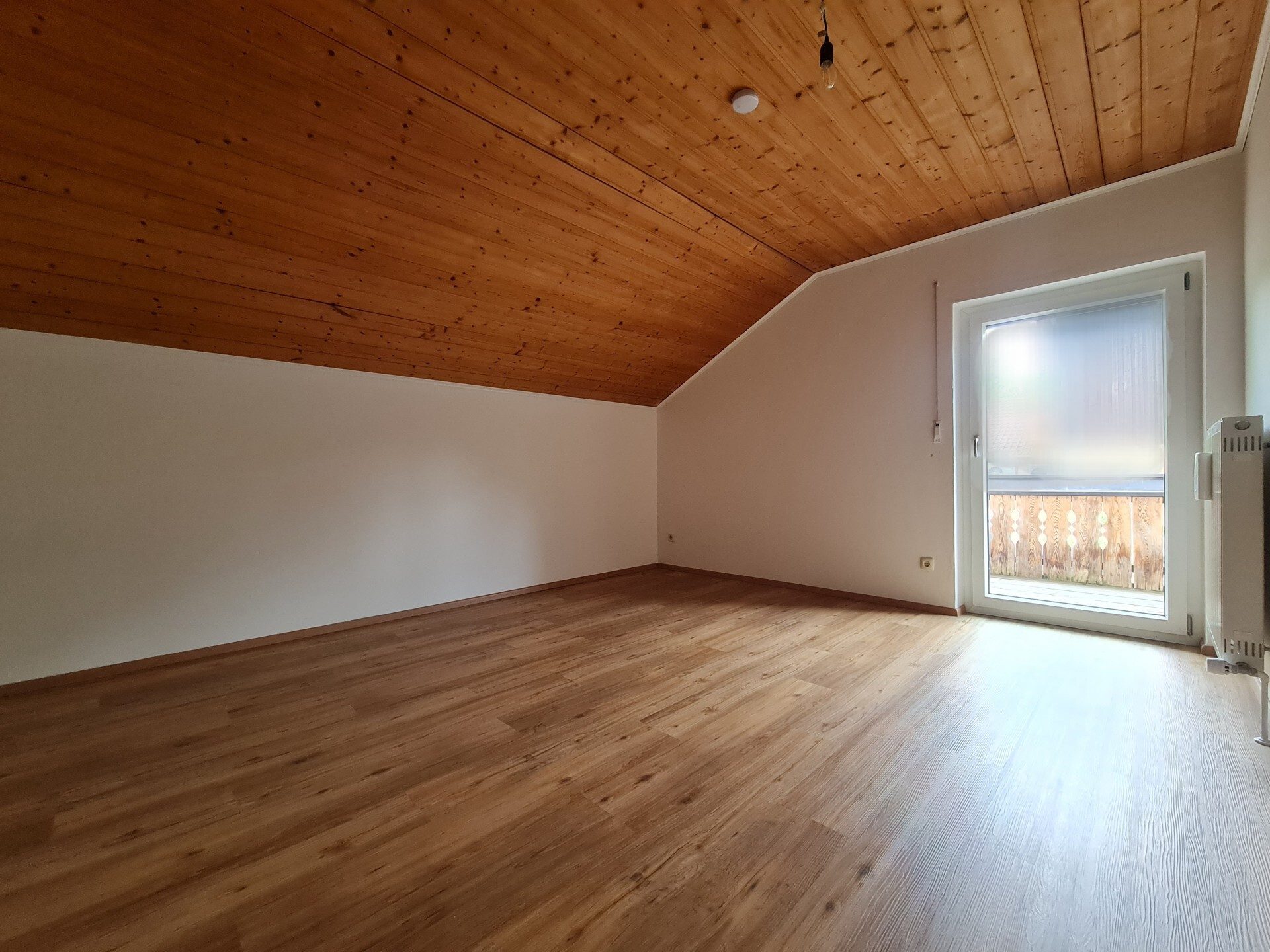 Immobilienangebot - Salzweg / Straßkirchen - Alle - Tolles Wohnhaus mit Traumgarten vor den Toren Passaus. Familienglück oder Kapitalanlage oder beides?