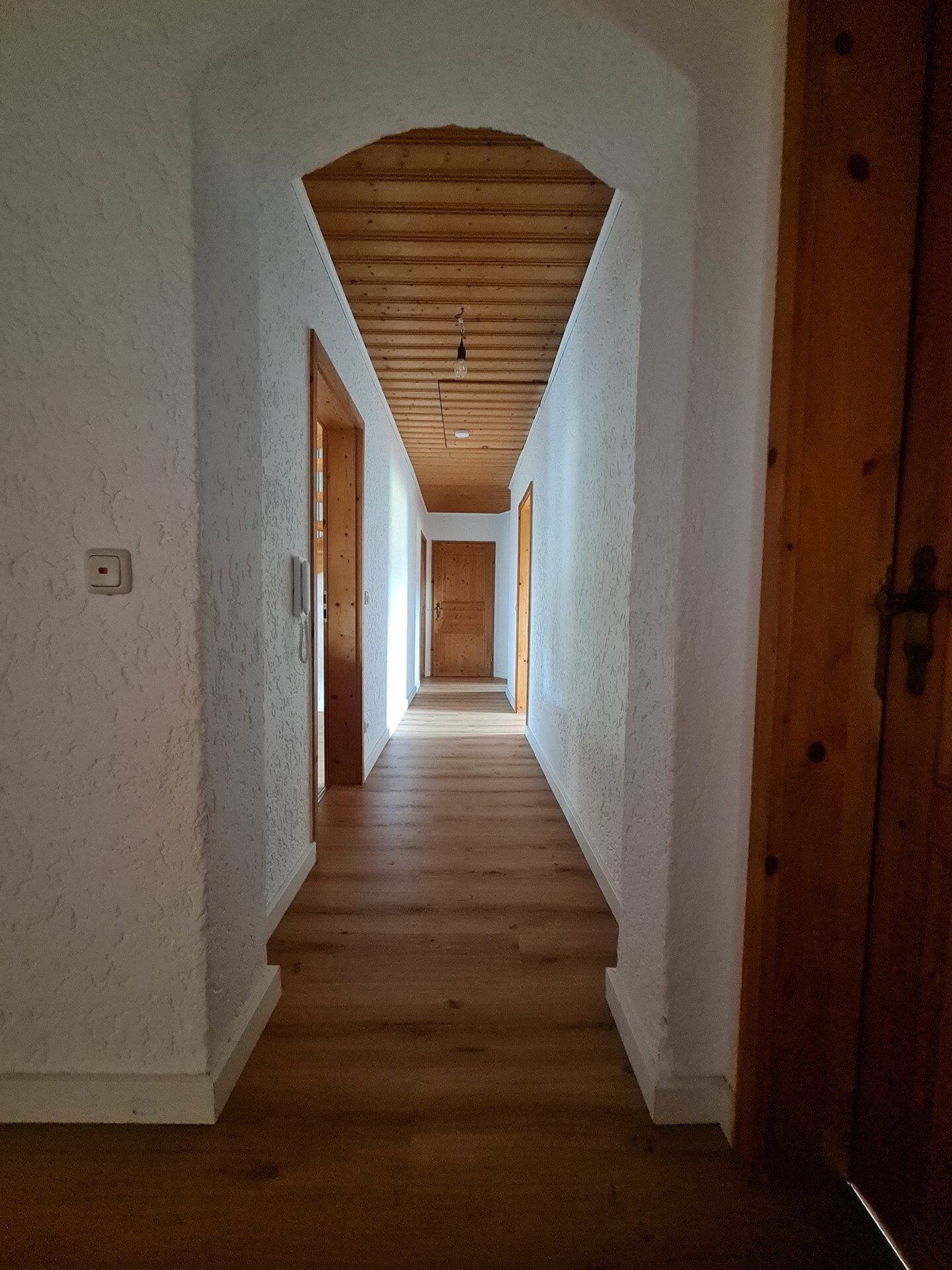 Immobilienangebot - Salzweg / Straßkirchen - Alle - Tolles Wohnhaus mit Traumgarten vor den Toren Passaus. Familienglück oder Kapitalanlage oder beides?