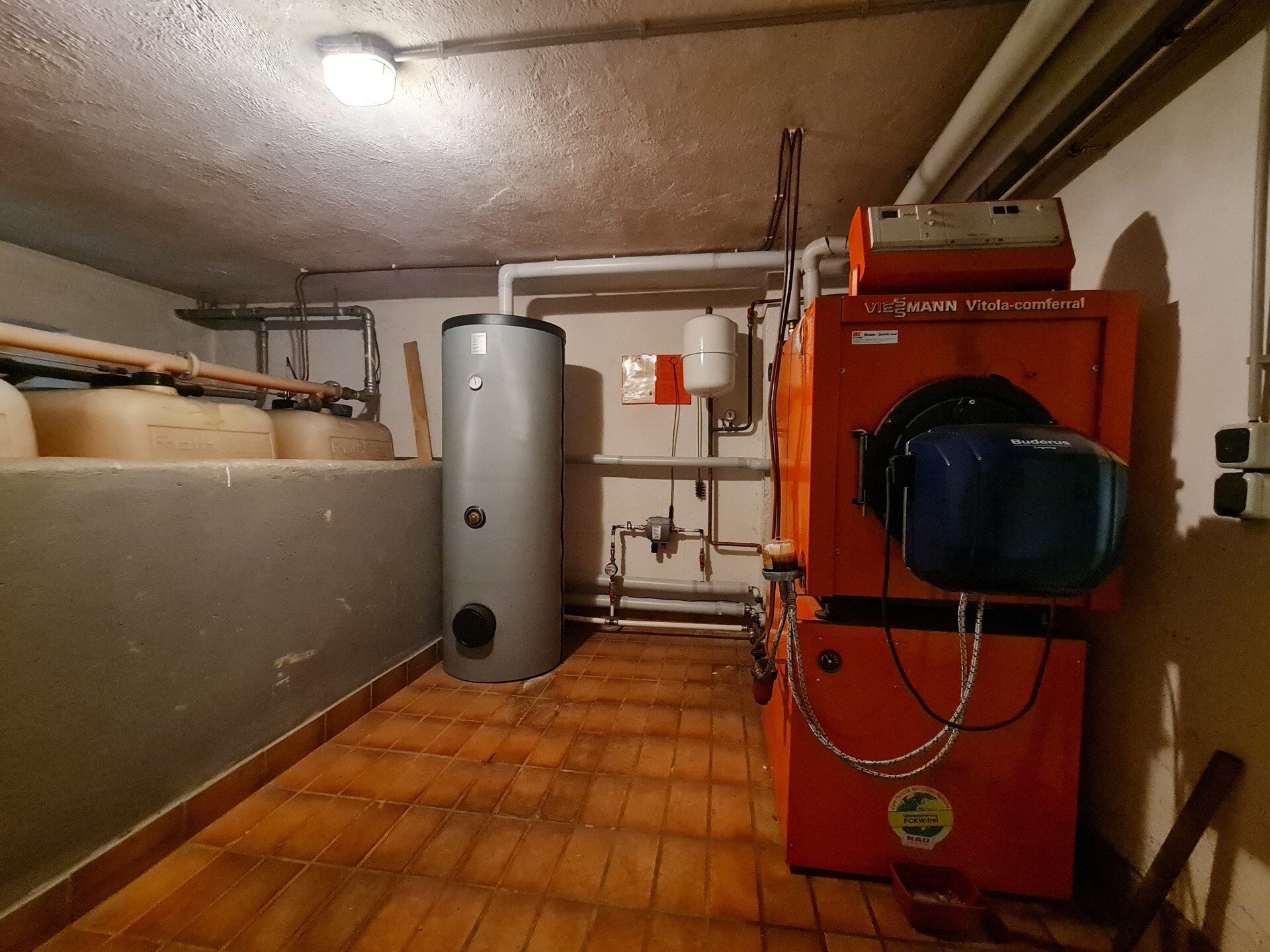 Immobilienangebot - Salzweg / Straßkirchen - Alle - Tolles Wohnhaus mit Traumgarten vor den Toren Passaus. Familienglück oder Kapitalanlage oder beides?