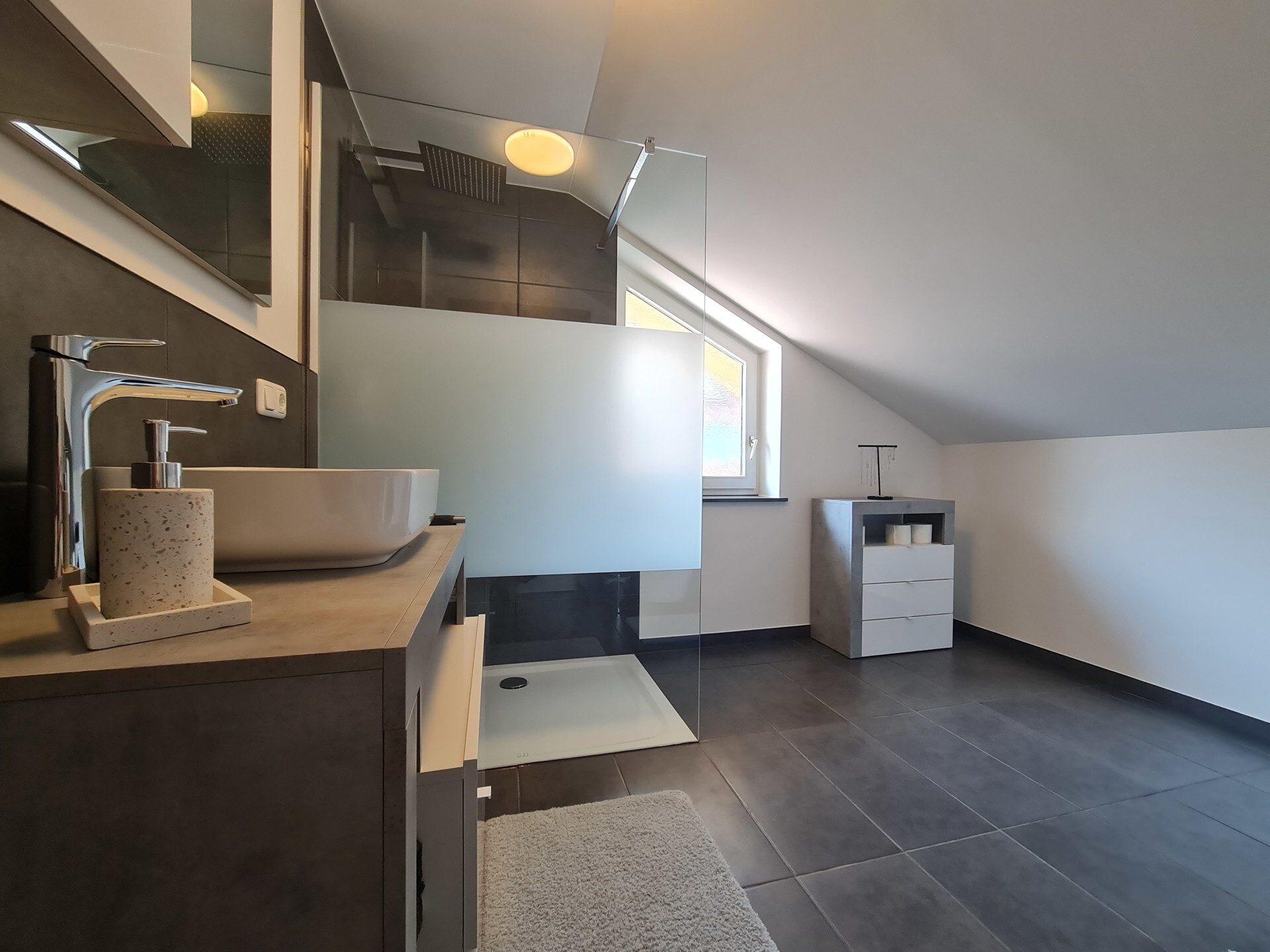 Immobilienangebot - Hutthurm / Kalteneck - Alle - DIE PERFEKTE Immobilie - Familien(t)raum oder Mehrgenerationenwohnen oder Kapitalanlage oder ...