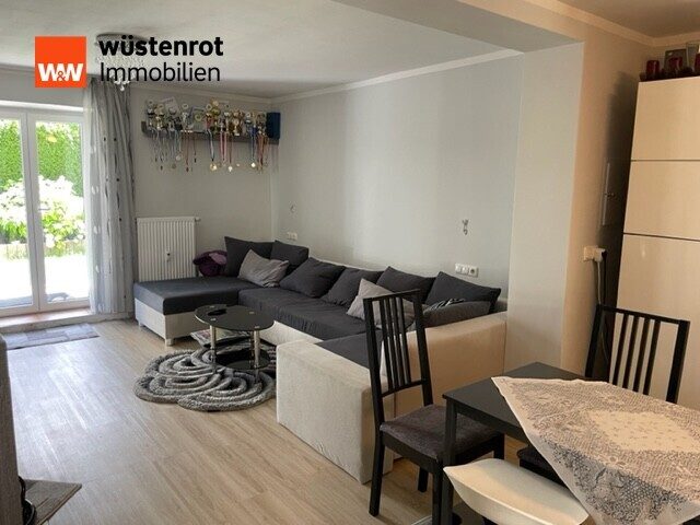 Immobilienangebot - Miesbach - Alle - Provisionsfrei für Käufer! 4 Zi.-EG-Wohnung, ca. 89m² Wfl., eigener Garten, eigener Eingang!