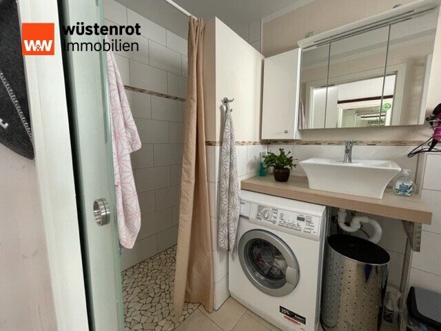 Immobilienangebot - Miesbach - Alle - Provisionsfrei für Käufer! 4 Zi.-EG-Wohnung, ca. 89m² Wfl., eigener Garten, eigener Eingang!