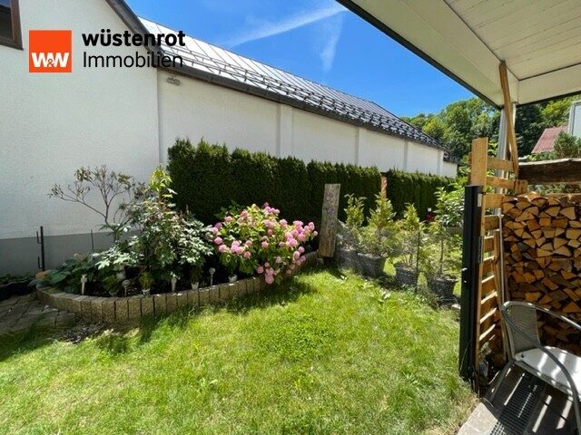Immobilienangebot - Miesbach - Alle - Provisionsfrei für Käufer! 4 Zi.-EG-Wohnung, ca. 89m² Wfl., eigener Garten, eigener Eingang!