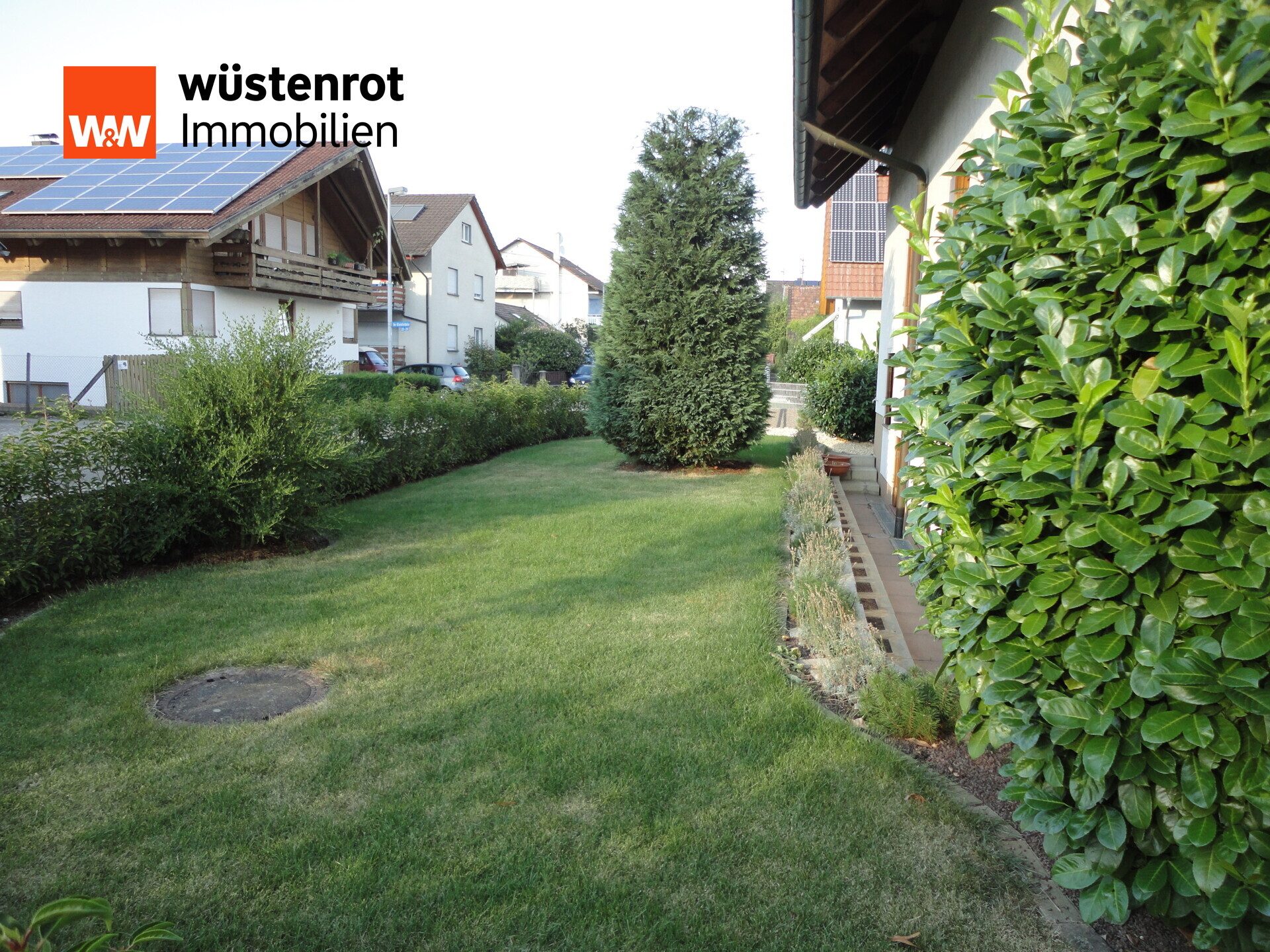 Immobilienangebot - Herbolzheim / Wagenstadt - Alle - Großzügiges Einfamilienhaus Herbolzheim Wagenstadt mit Einliegerwohnung und Doppelgarage