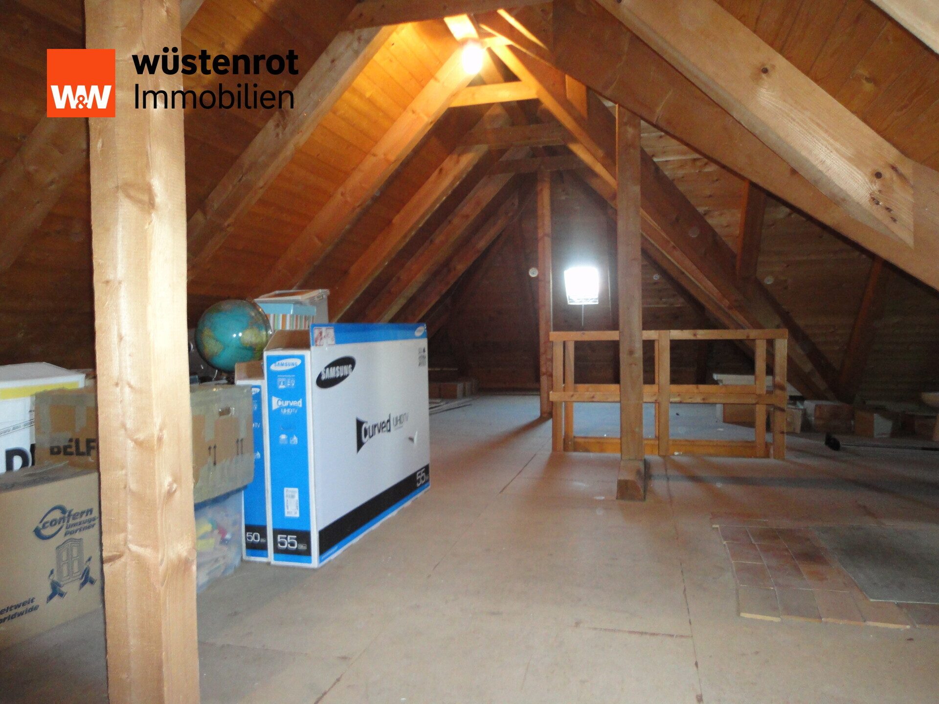 Immobilienangebot - Herbolzheim / Wagenstadt - Alle - Großzügiges Einfamilienhaus Herbolzheim Wagenstadt mit Einliegerwohnung und Doppelgarage
